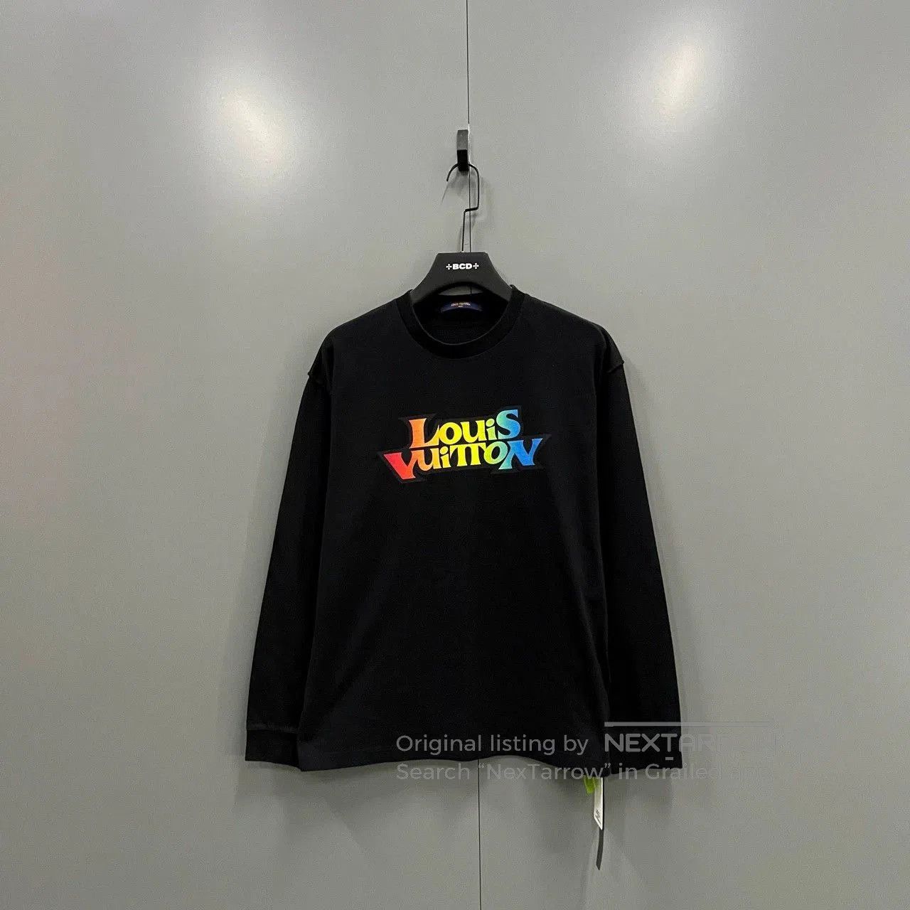 Louis Vuitton louis vuitton long sleeve logo shirt. Size US M / EU 48-50 / 2 - 1 Thumbnail