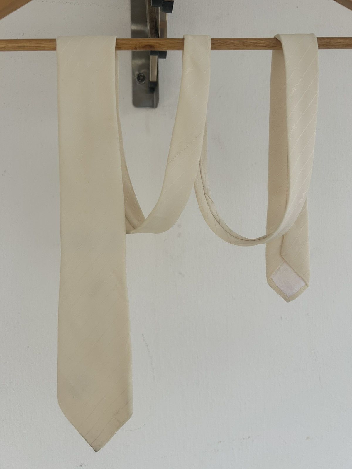 Yves Saint Laurent YSL Vintage Tie White Size ONE SIZE - 1 Thumbnail