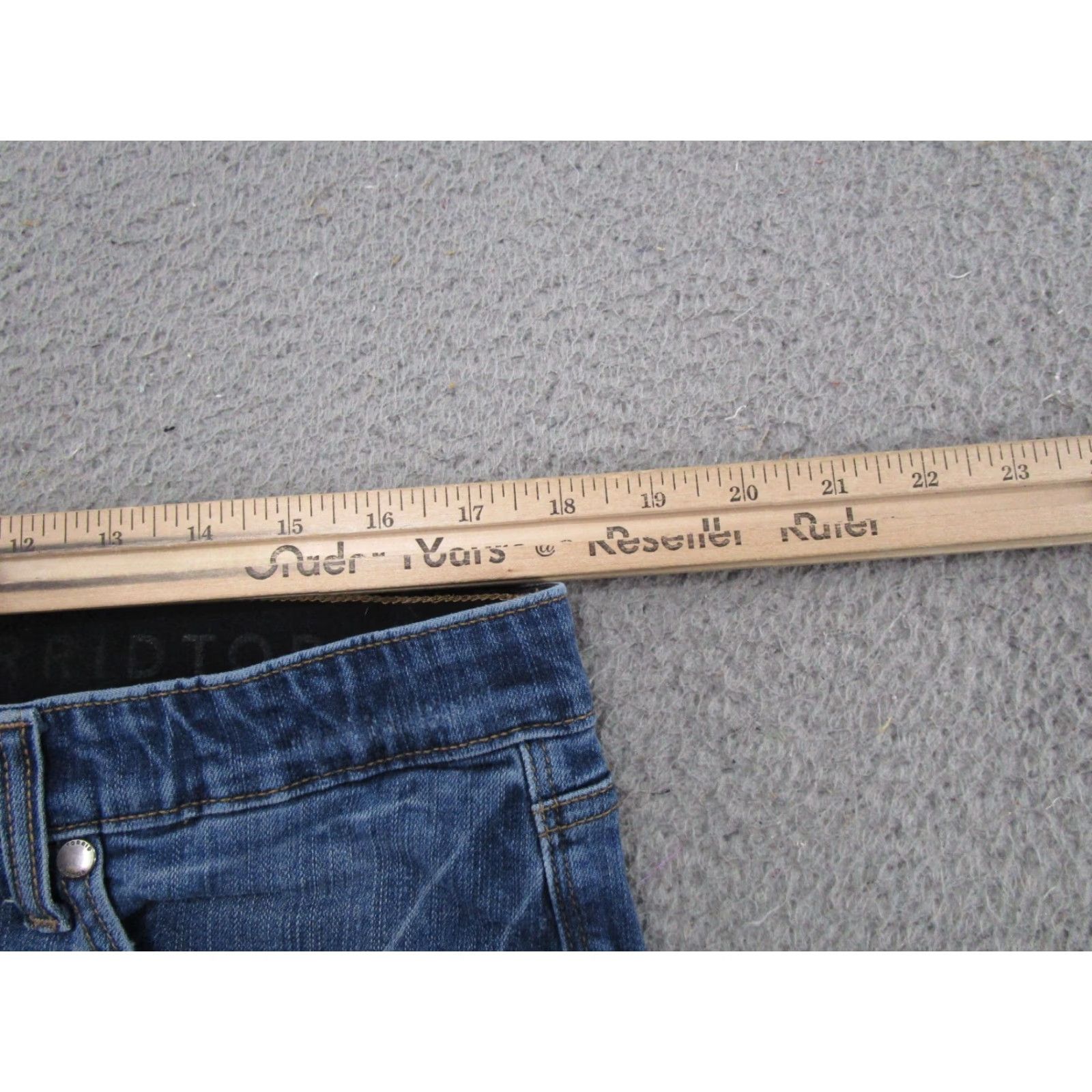 Torrid Torrid Jeans Button Fly High Rise Blue Premium Stretch Skinny Jeans 18R Womens XS? Size 40" / US 18 - 6 Thumbnail