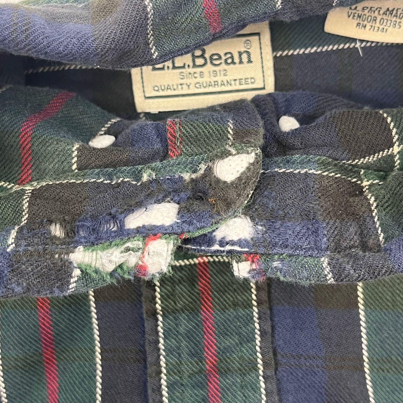 L.L. Bean L.L. Bean Plaid Long Sleeve Flawed Cotton Button Down Shirt Size US M / EU 48-50 / 2 - 3 Thumbnail