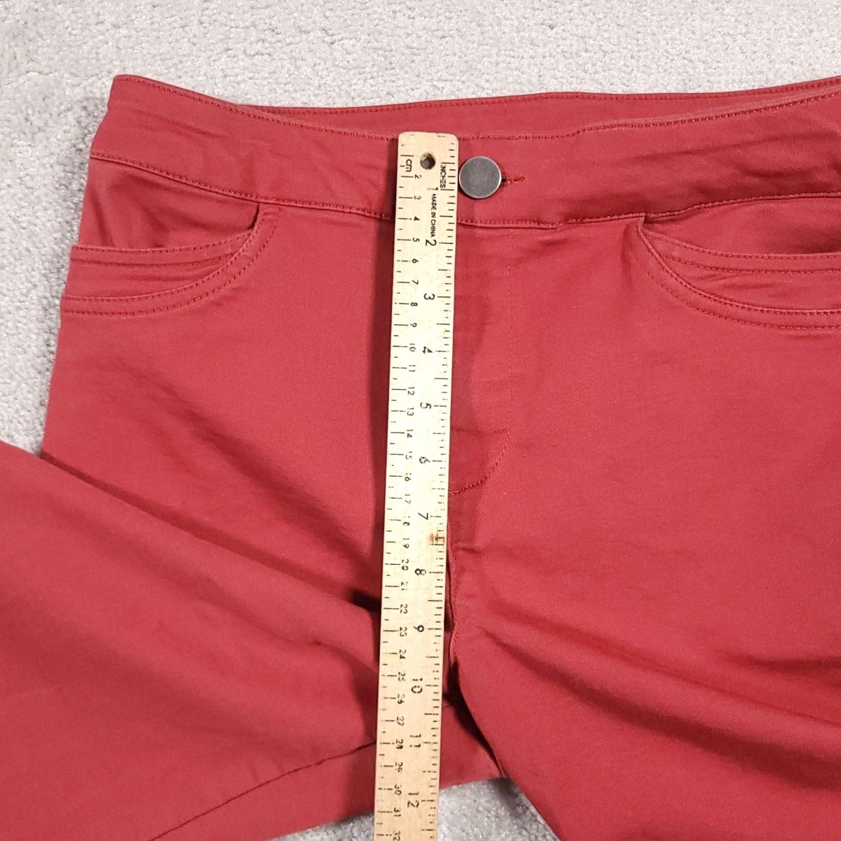 Vintage Christopher & Banks Capri Pants Women's 4 Red Stretch Crop Casual Mid-Rise Pants Capris Womens Regular Red Stretch Capri 4 Midwest? Size 27" / US 4 / IT 40 - 7 Thumbnail