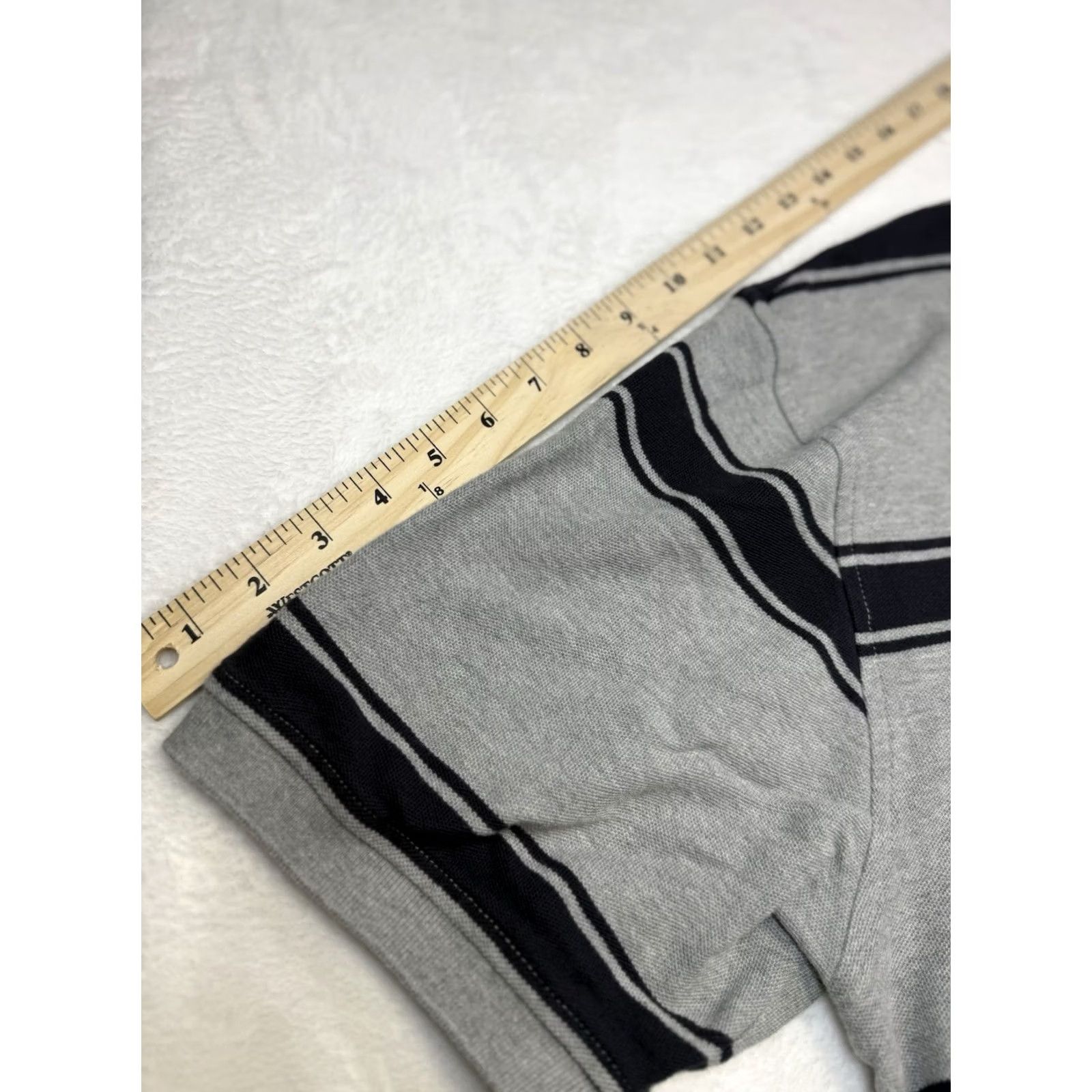 Tommy Hilfiger VINTAGE Tommy Hilfiger Polo Shirt Mens XXL Grey Navy Striped Logo Short Sleeve 100% Cotton Knit Button Closure Collared Size US XXL / EU 58 / 5 - 6 Thumbnail