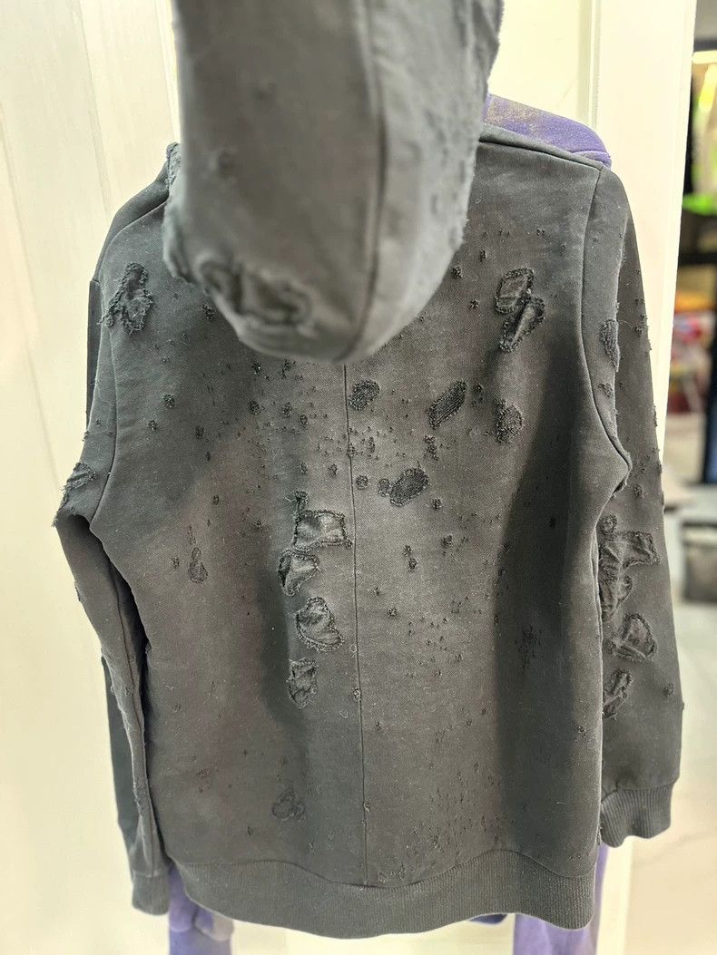Givenchy Givenchy gvc Authentic Second Hand Ripped Hoodie Size US XS / EU 42 / 0 - 2 Thumbnail