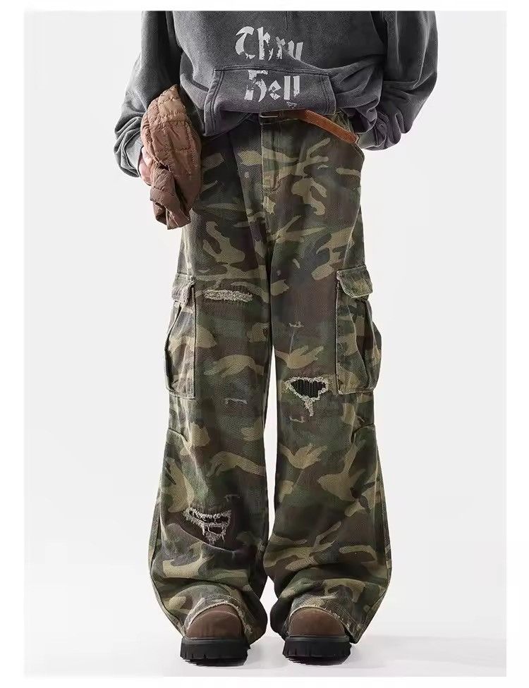 Japanese Brand Distressed Multi Pocket Camo Wide Leg Cargo Pants Size US 29 - 1 Thumbnail