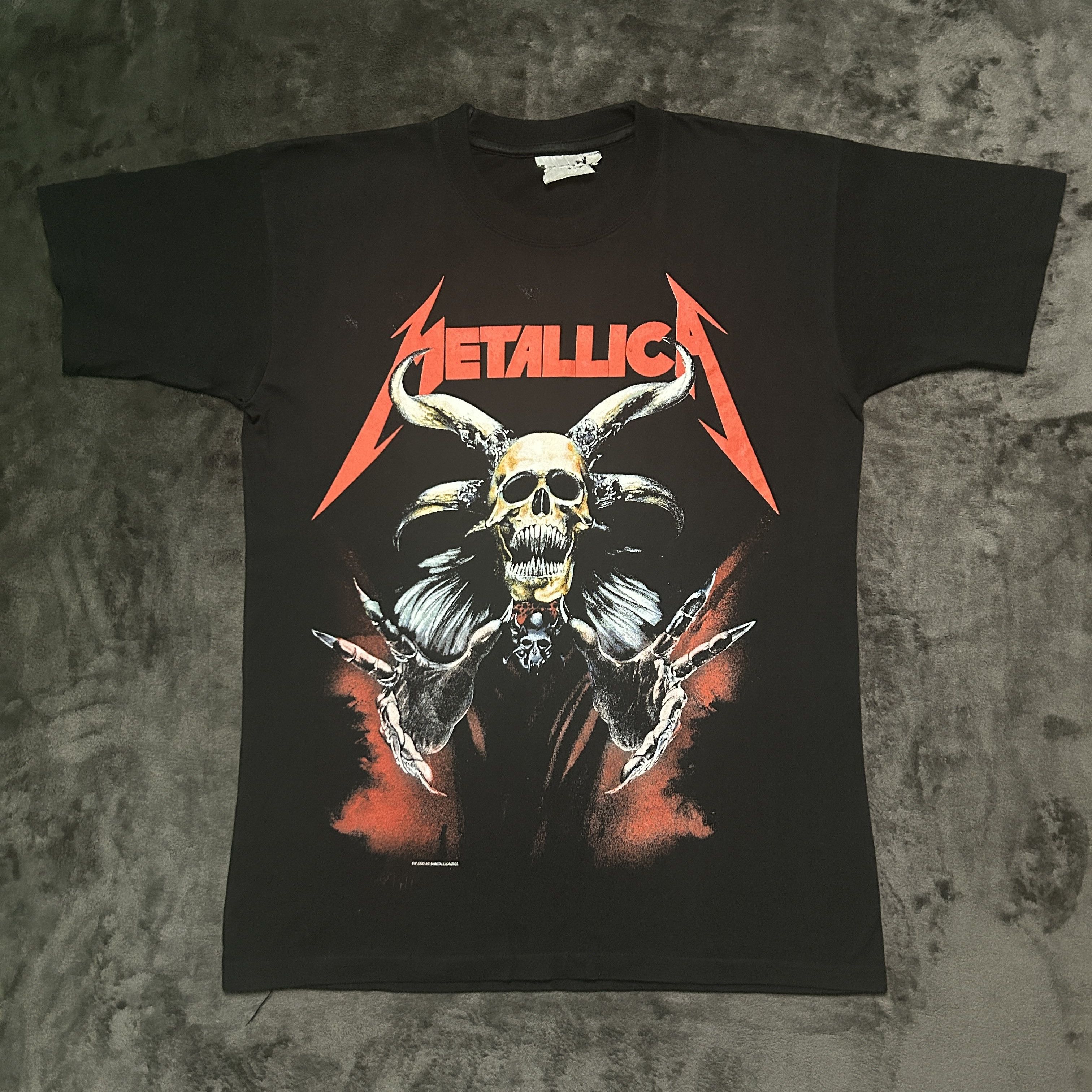 Band Tees Vintage Metallica Devil Skull 2003 Band T-shirt Size US L / EU 52-54 / 3 - 1 Thumbnail
