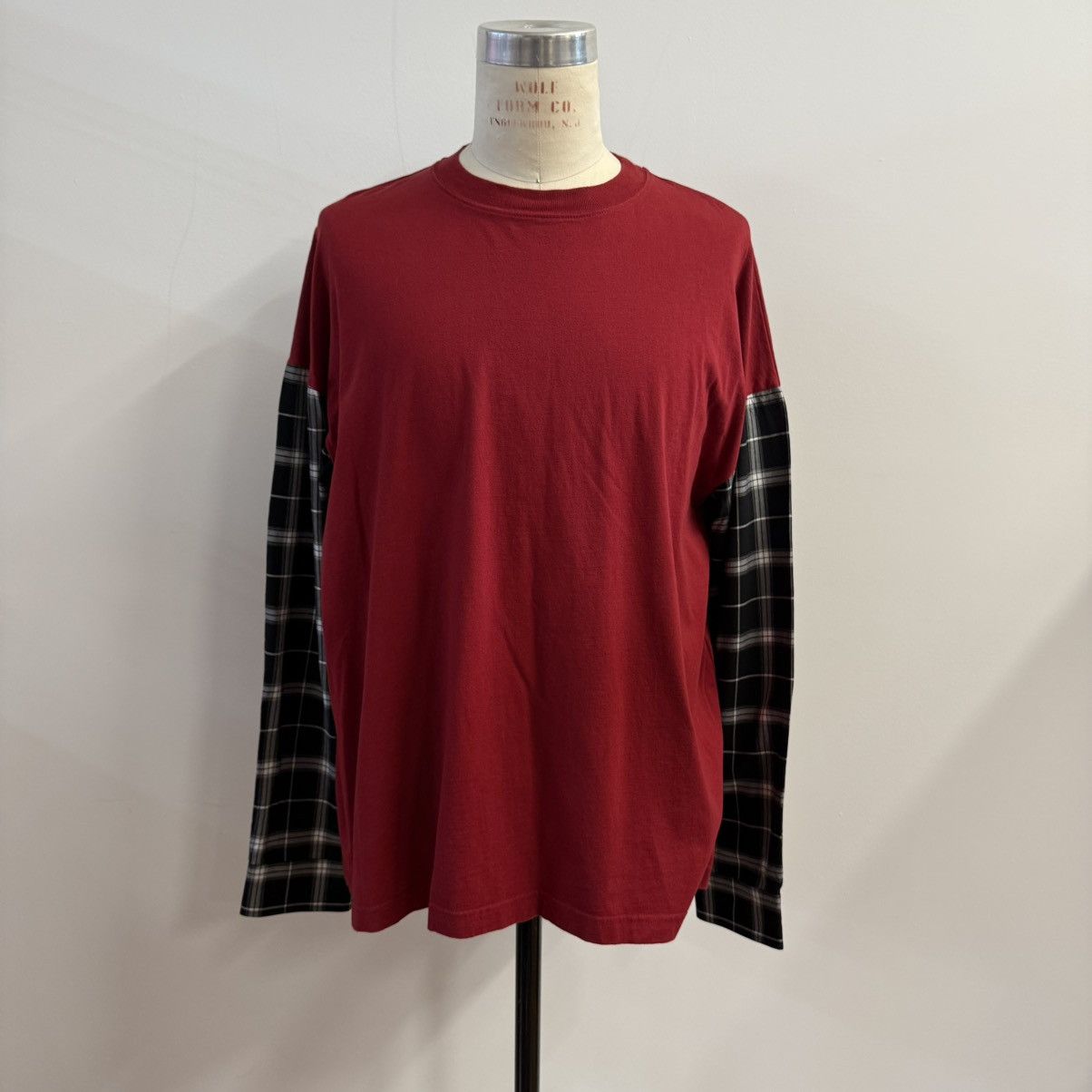 Balenciaga Balenciaga 2018 Layered Hybrid Shirt Plaid + Red Tee Size US M / EU 48-50 / 2 - 4 Thumbnail