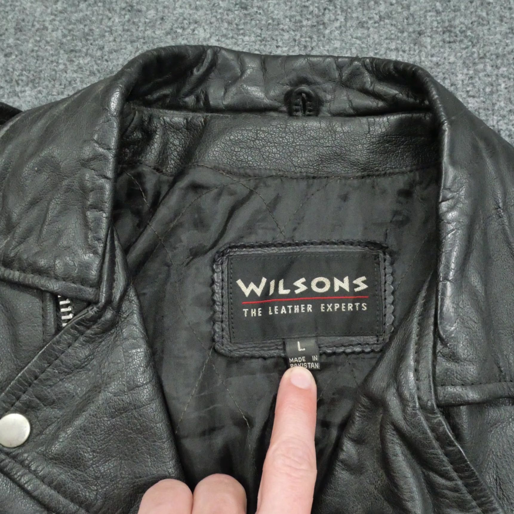 Vintage VINTAGE Wilsons Leather Jacket Mens Large Black Bomber Jacket Size US L / EU 52-54 / 3 - 3 Thumbnail
