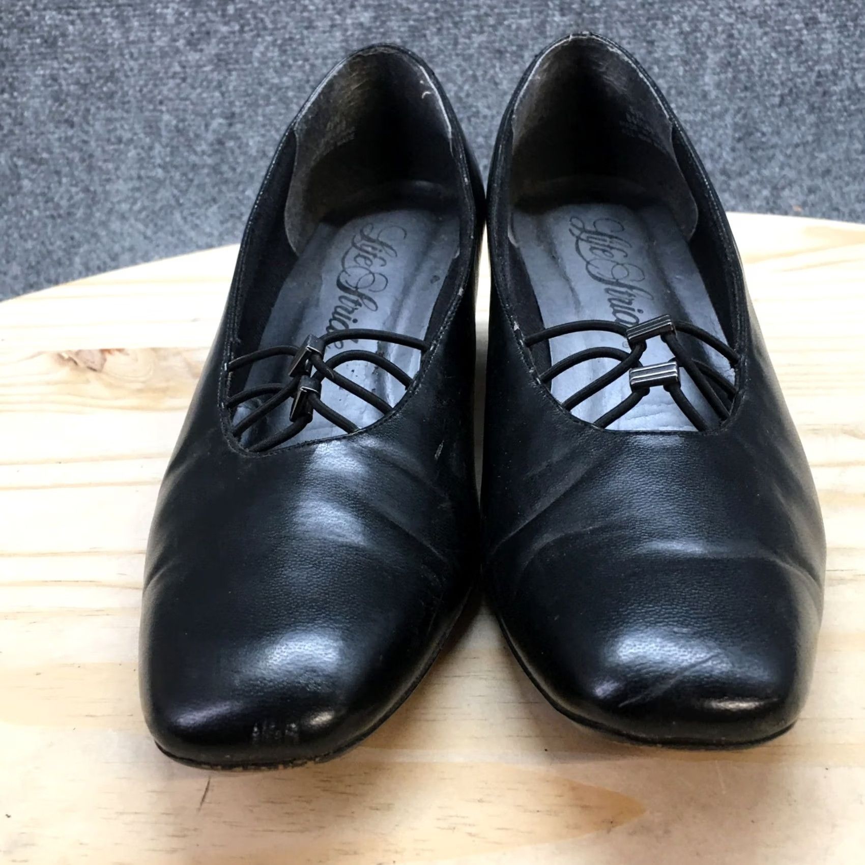 Vintage LifeStride Heels Womens 8.5 Pumps Black Faux Leather Slip On Block Casual Shoe Size US 9 / IT 39 - 5 Thumbnail
