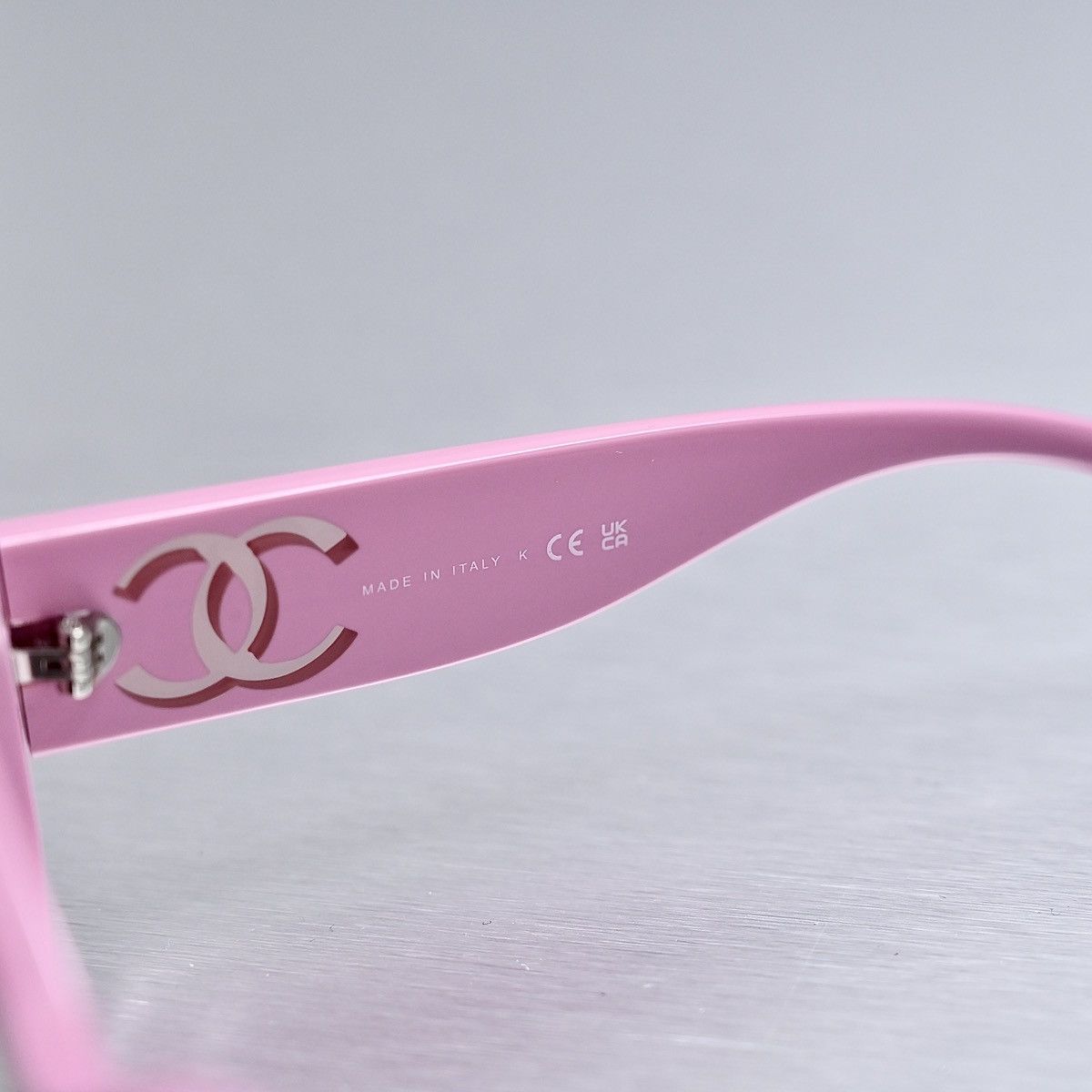 Chanel CHANEL 0CH5528 177653 SUNGLASSES Size ONE SIZE - 5 Thumbnail