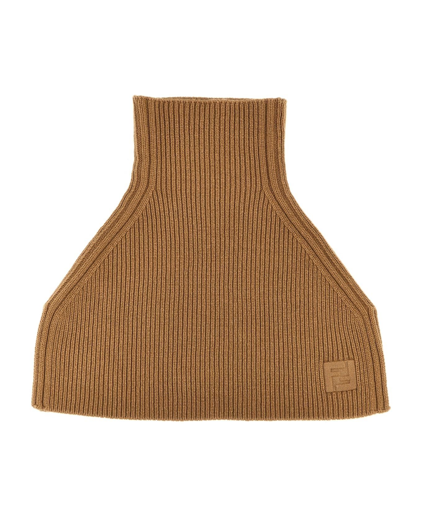Fendi o1s1wg110226 FF Cape Sweater in Beige Size L / US 10 / IT 46 - 1 Thumbnail