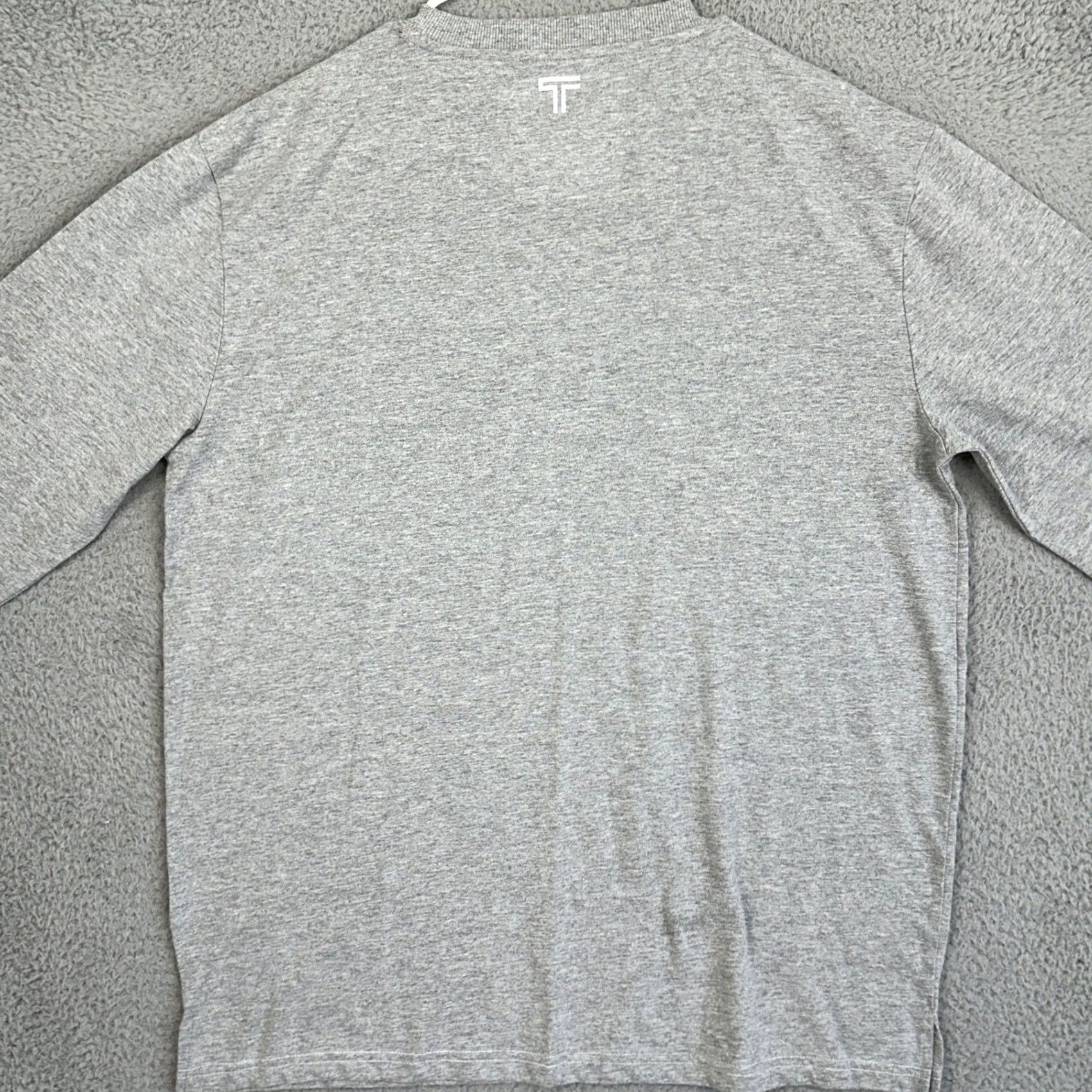 Tumi TUMI Air India T-Shirt Mens XL Light Grey Crewneck Long Sleeve Tee Casual Logo Size US XL / EU 56 / 4 - 3 Thumbnail