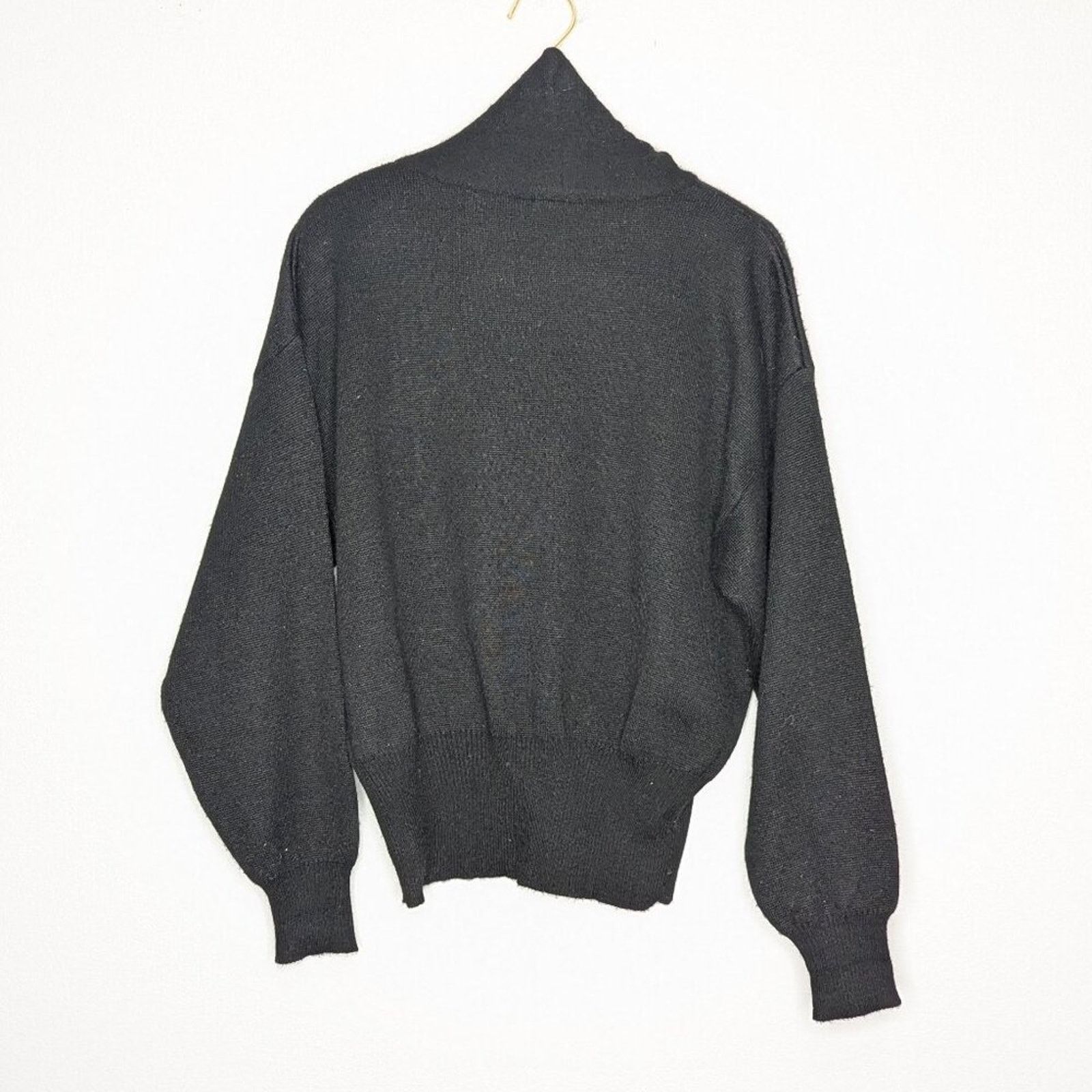 Vintage Vintage Meister Black Turtleneck Sweater Rhinestone Heart Size M / US 6-8 / IT 42-44 - 4 Thumbnail