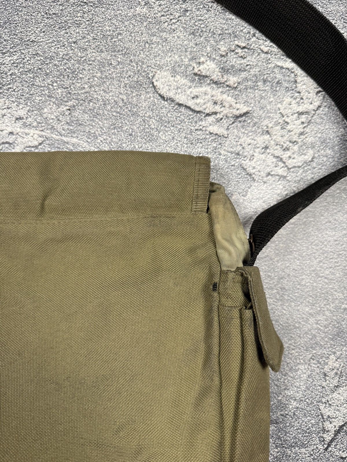 Nike × Vintage Vintage Nike Shoulder Bag Crossbody Messenger Size ONE SIZE - 11 Thumbnail