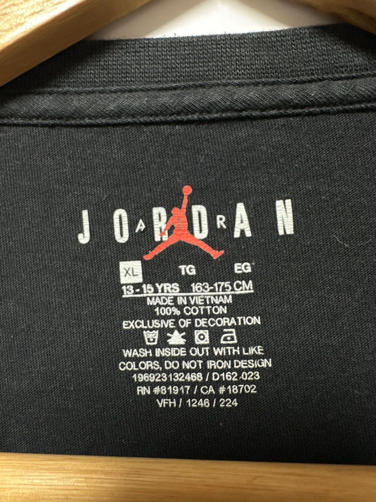 Jordan Brand Jordan Rare T-shirts Japan Style Streetwear Vintage Size US S / EU 44-46 / 1 - 5 Thumbnail