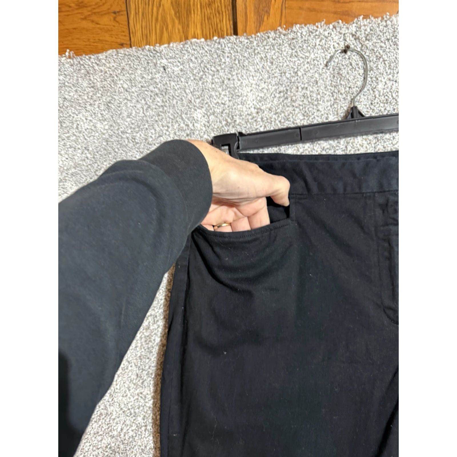 Geoffrey Beene VINTAGE Geoffrey Beene Capri Pants Women Size 16 Embroidered Floral Boho Casual Workwear Pant 90s 2000s Size 38" / US 16 / IT 52 - 7 Thumbnail