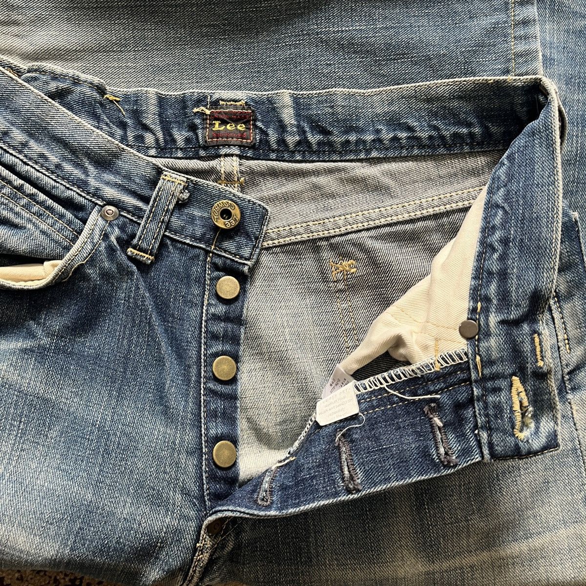 Japanese Brand × Lee × Vintage Vintage 1980s Redline Selvedge Lee Distressed Denim Size 28" / US 6 / IT 42 - 15 Thumbnail