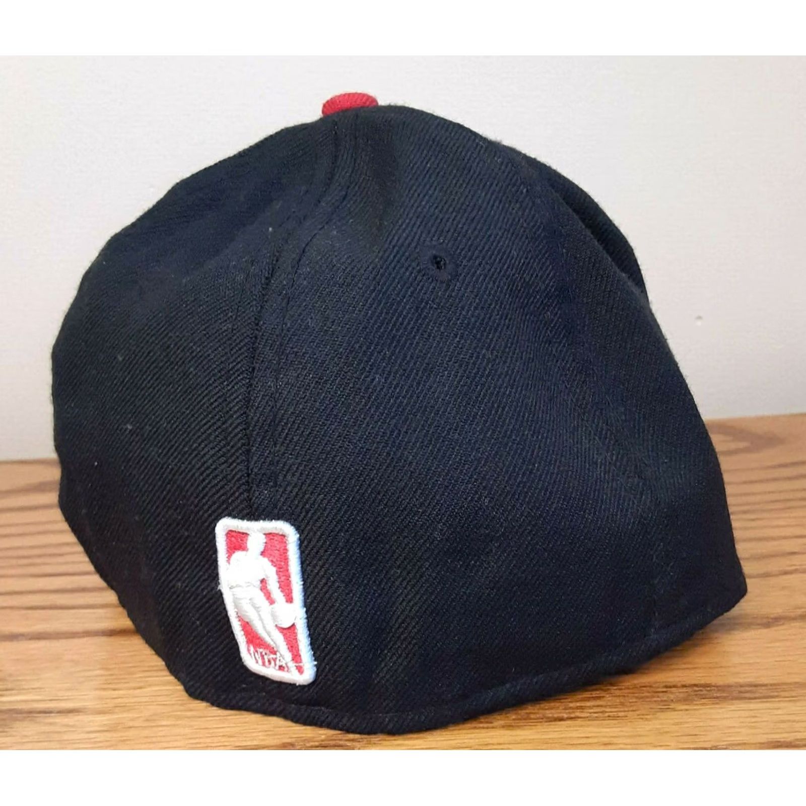 NBA NBA Marvel Universe Hat 6 7/8 Fitted Graphic Baseball Cap - Vintage Miami Heat Size ONE SIZE - 4 Thumbnail