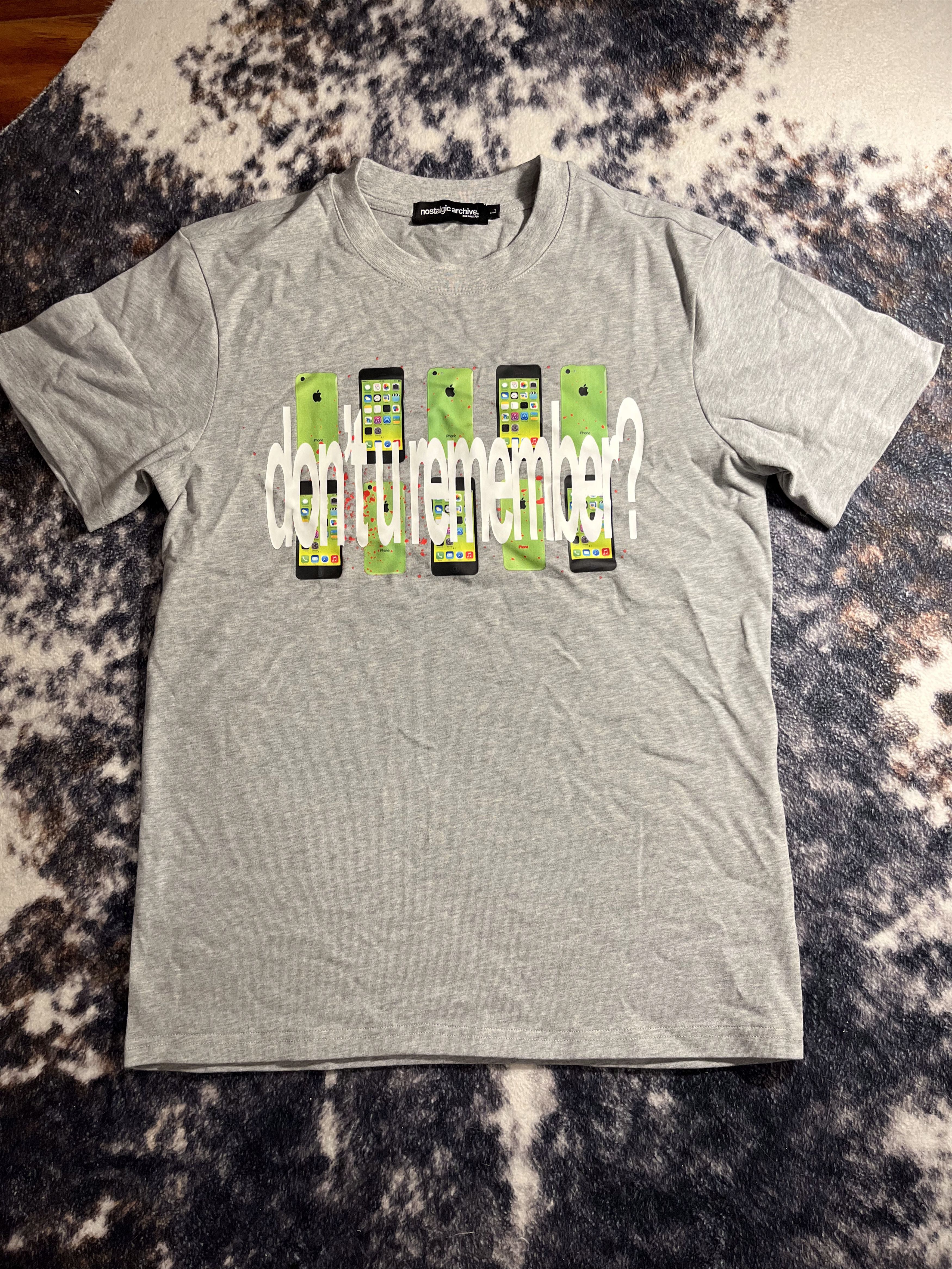 Other Nostalgic Archive Bloody iphone "Dont U Remember" t shirt Size US L / EU 52-54 / 3 - 1 Thumbnail