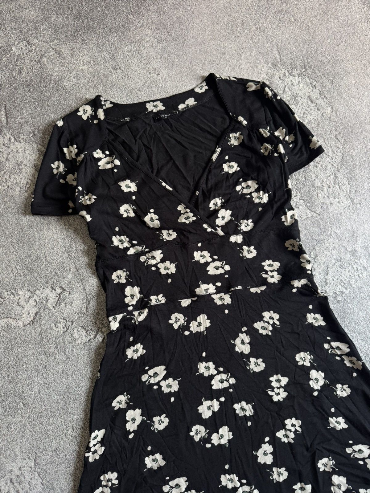 Designer + Vive Maria + all printed flowers 🌺 Avantgarde dress 👗 Size M / US 6-8 / IT 42-44 - 2 Thumbnail
