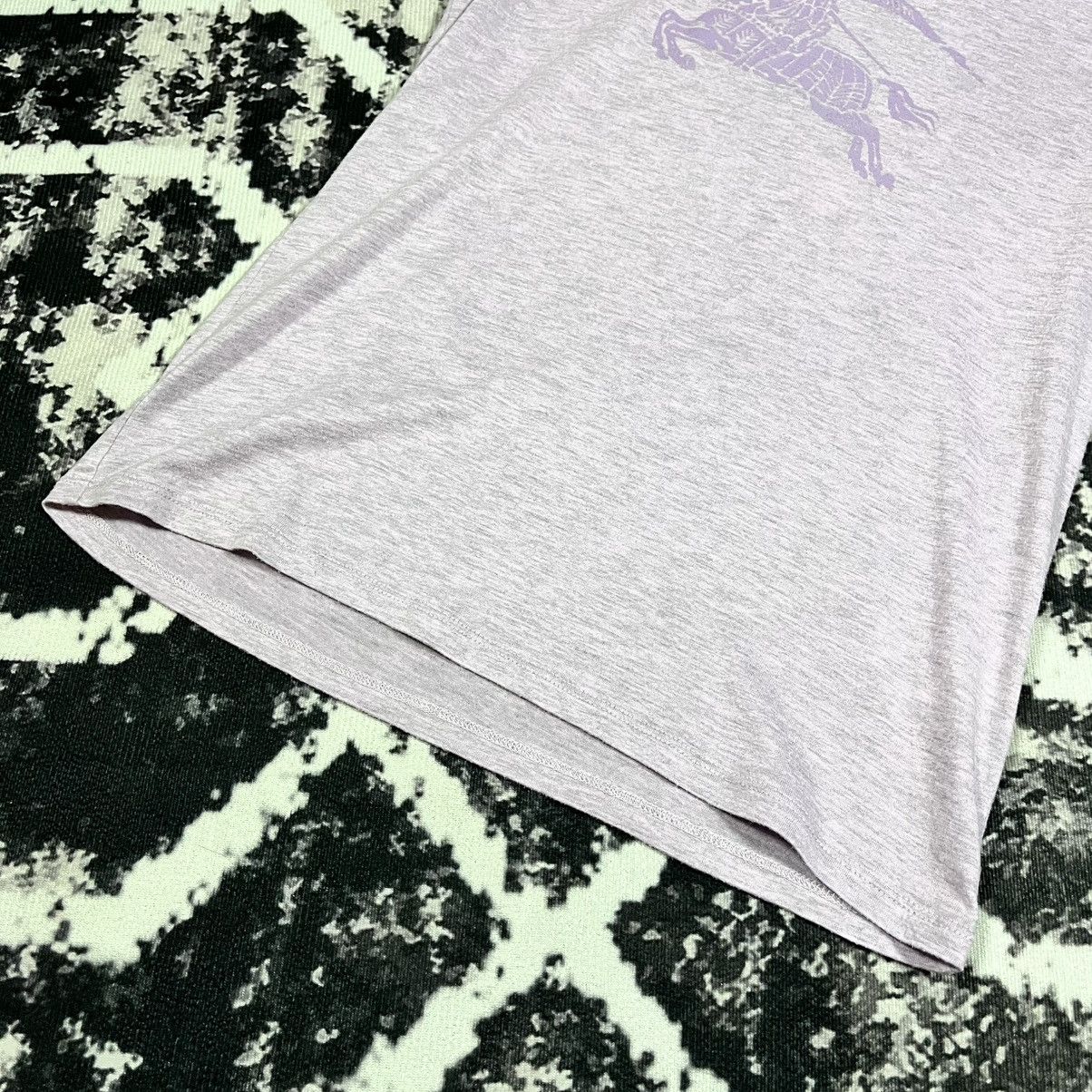 Burberry Burberry London Tshirt Size S / US 4 / IT 40 - 8 Thumbnail