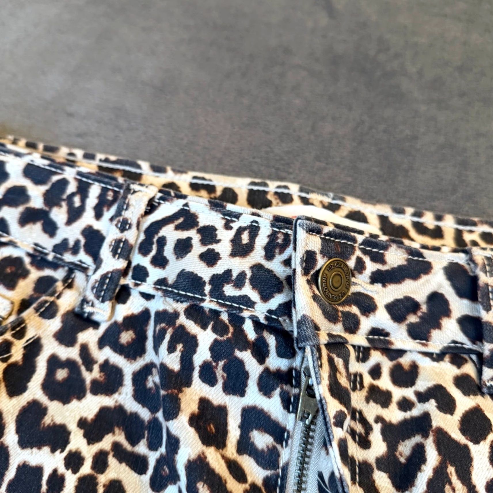 Liz Claiborne Liz Claiborne Leopard Print Denim Midi Skirt Womens 4 30x34" NWT Brown Animal Print Denim Skirt Casual Womens Size 27" / US 4 / IT 40 - 6 Thumbnail