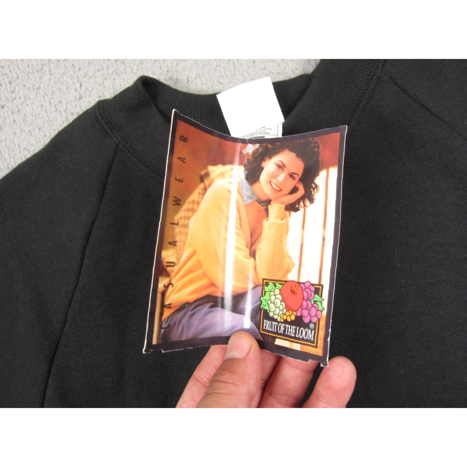 Fruit Of The Loom VINTAGE Fruit of the Loom Sweatshirt Womens XL Black Pullover Regular Logo 90s Gift? Size XL / US 12-14 / IT 48-50 - 3 Thumbnail