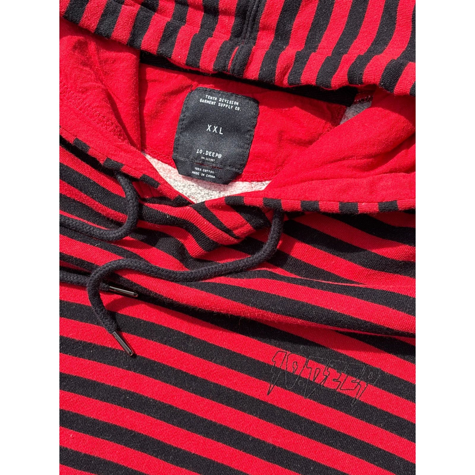 10 Deep Sound Fury Hoody 10 deep 10th division red black stripe XXL Size US XXL / EU 58 / 5 - 5 Thumbnail