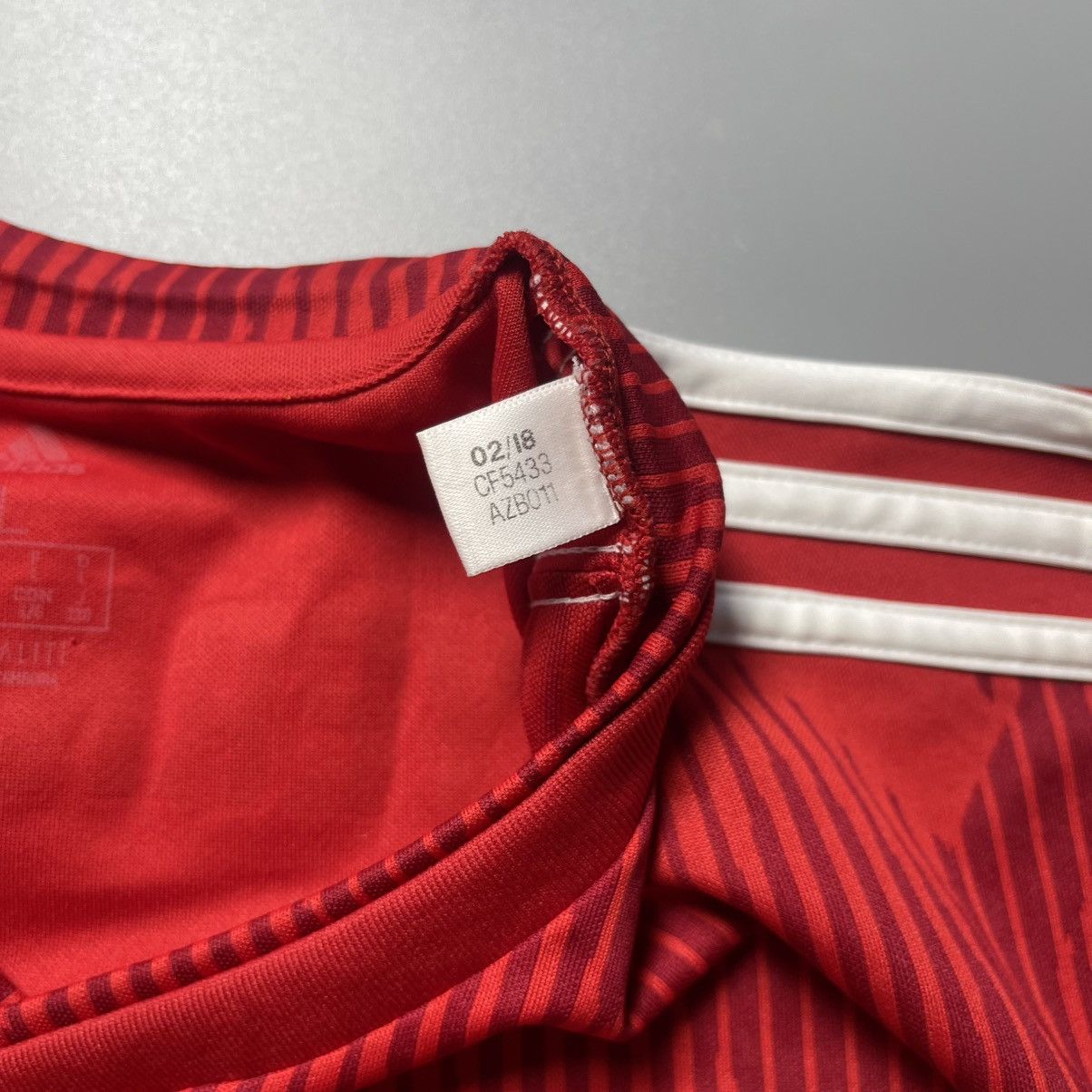 Adidas BAYERN ADIDAS 2018/2019 FOOTBALL SOCCER HOME JERSEY Size US L / EU 52-54 / 3 - 7 Thumbnail