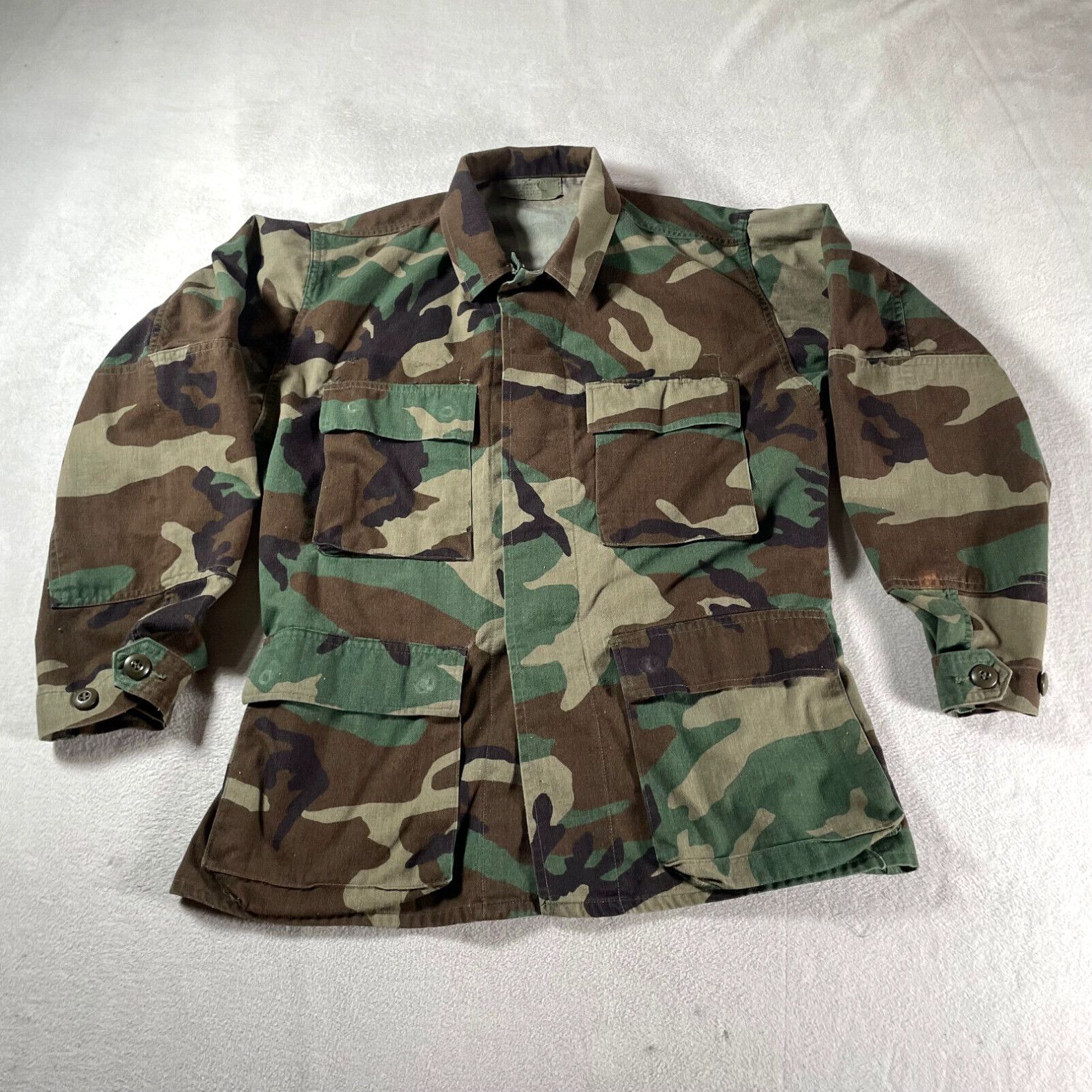 VINTAGE U.S. hot ARMY WARM WEATHER WOODLAND COMBAT JACKET SZ SMALL