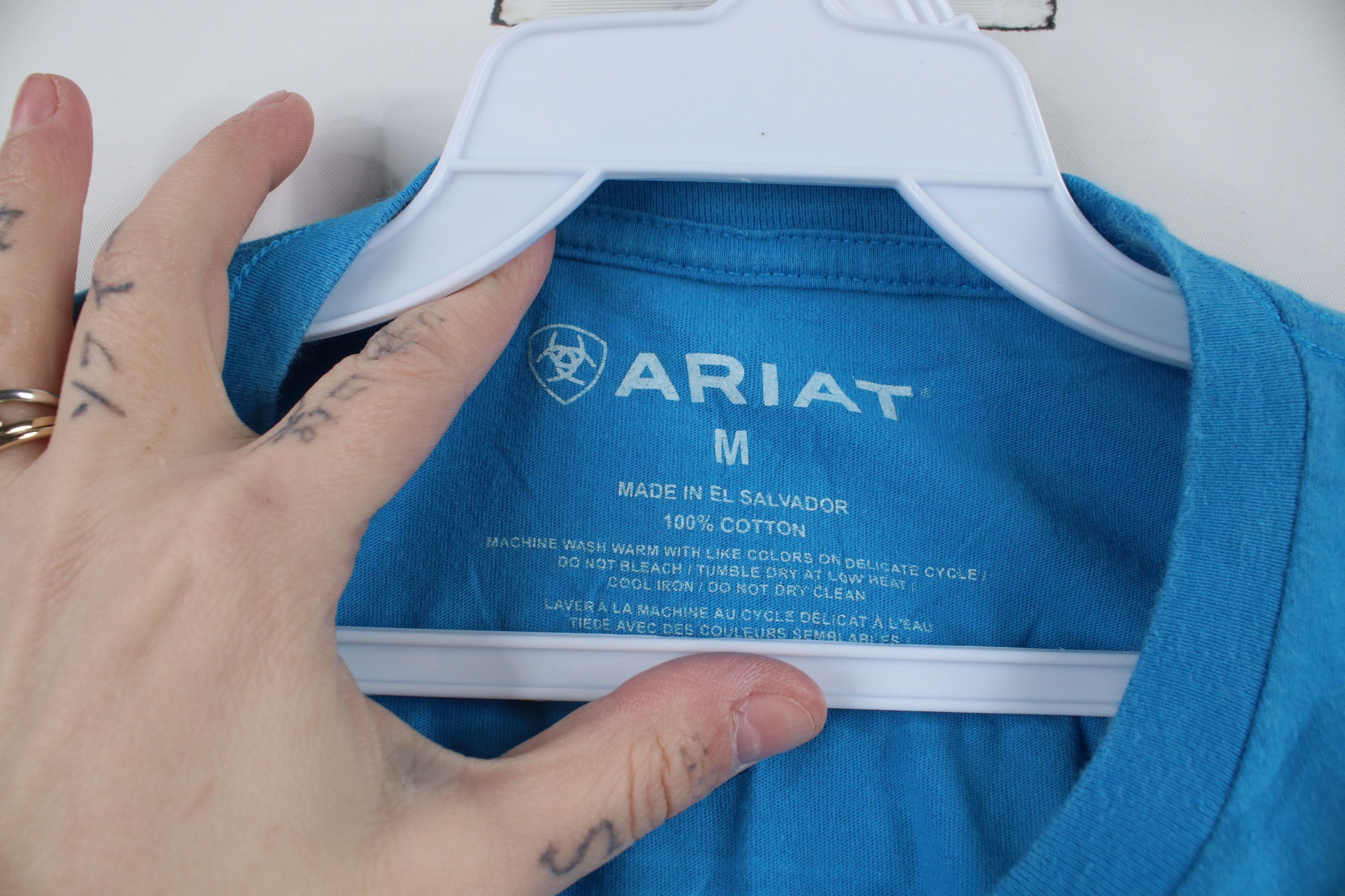 Ariat × Vintage Ariat Faded Spell Out Workwear Short Sleeve T-Shirt Blue Size US M / EU 48-50 / 2 - 8 Thumbnail