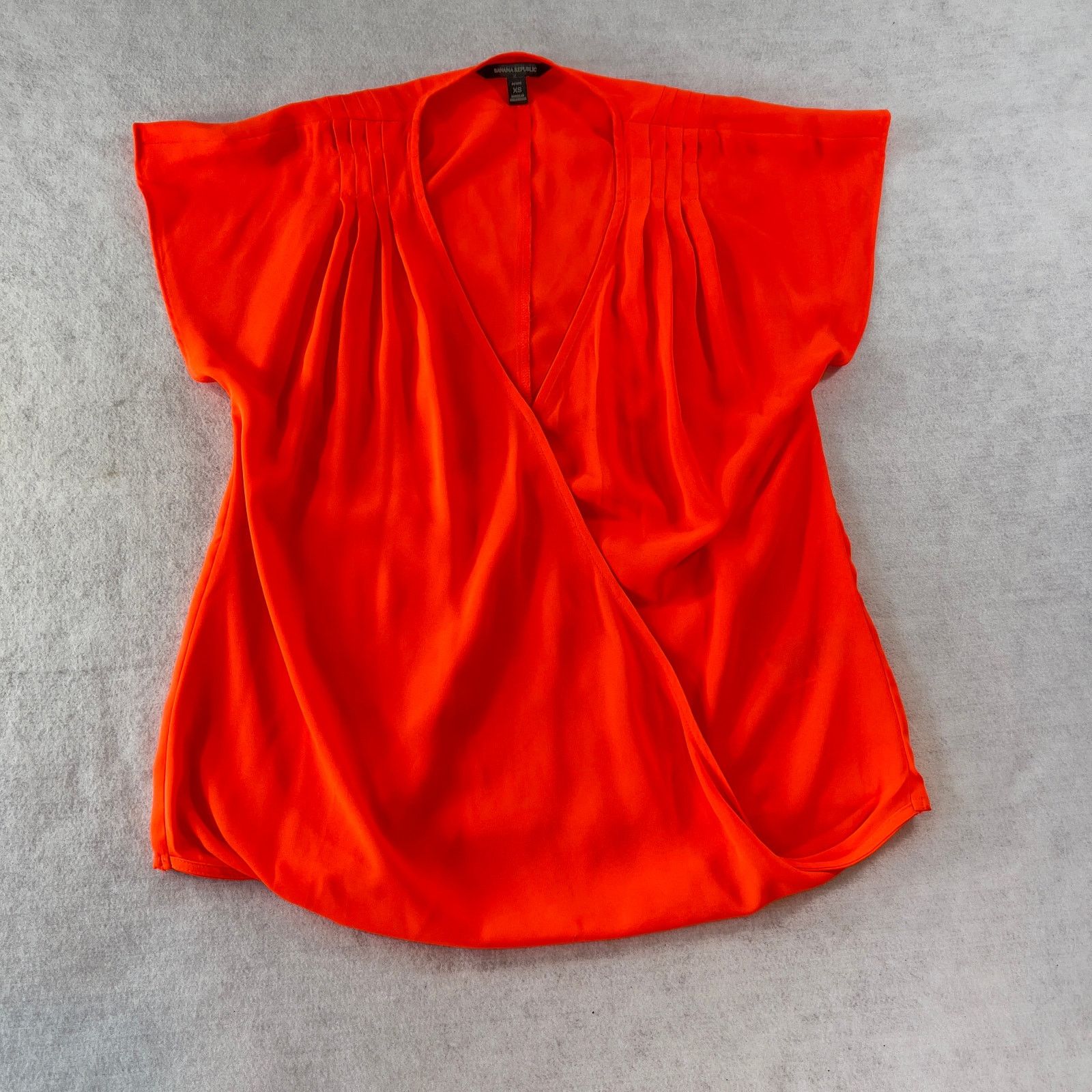 Banana Republic Banana Republic Wrap Top Pet XS Neon Sunset Ruched Size XS / US 0-2 / IT 36-38 - 1 Thumbnail