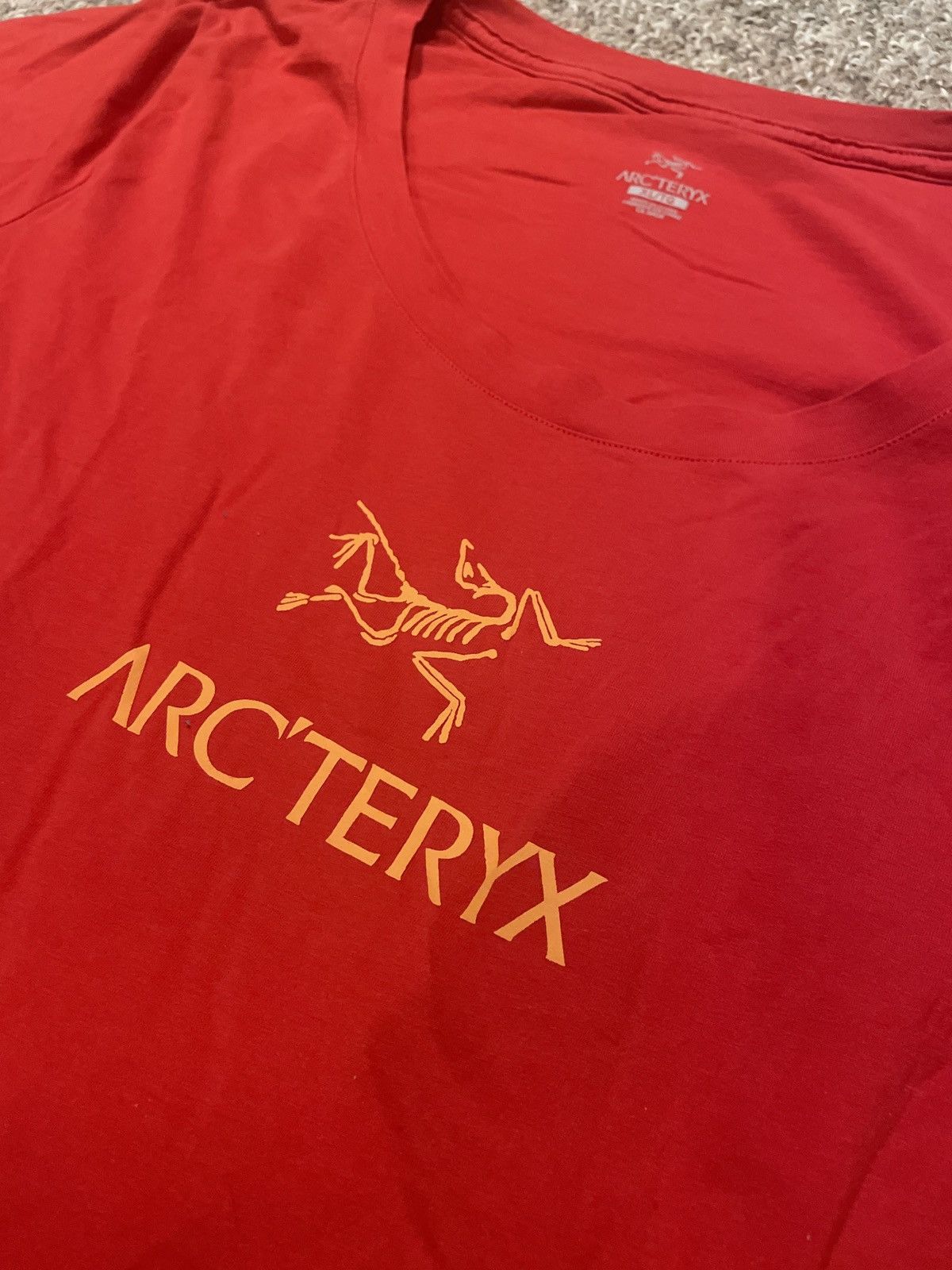 Arc'teryx ARC’TERYX Women’s athletic short sleeve T shirt tee big logo Size XL / US 12-14 / IT 48-50 - 1 Thumbnail