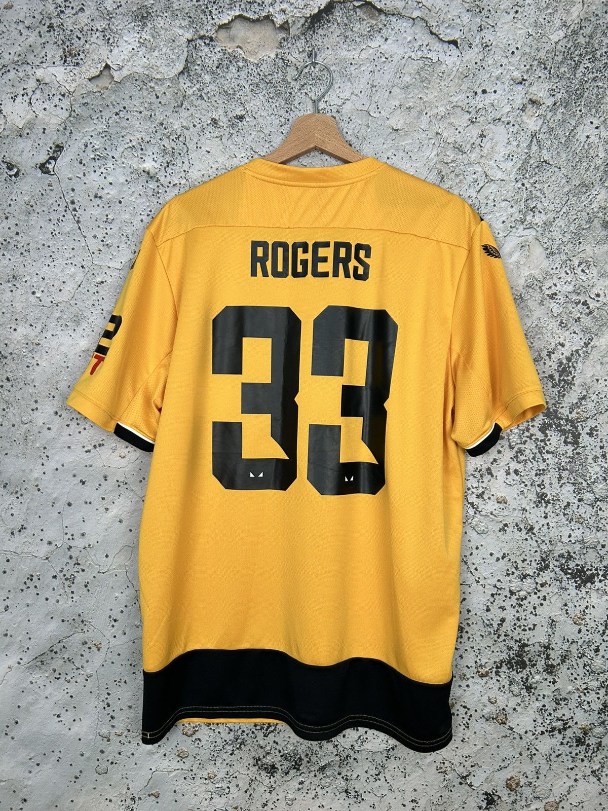 Castore Wolves Castore Football Soccer Jersey Sport Size US XL / EU 56 / 4 - 5 Thumbnail