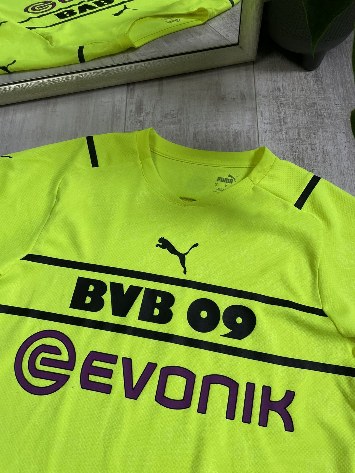 Puma Puma Borussia Dortmund BVB09 2021/2022 Football Shirt Jersey Size US S / EU 44-46 / 1 - 4 Thumbnail
