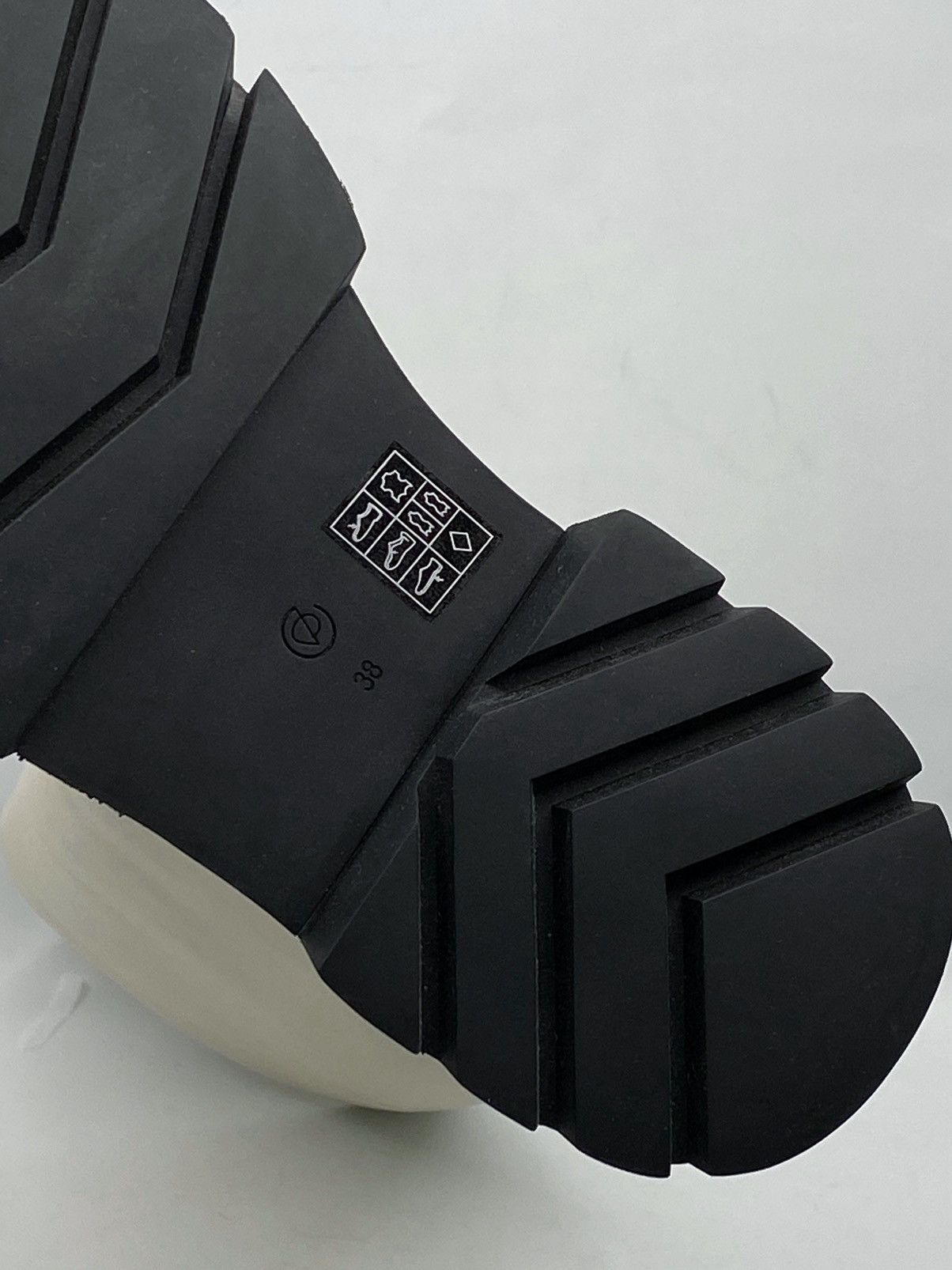 3.1 Phillip Lim 3.1 PHILLIP LIM Kate Lug-Sole Tube Boots size 38 Size US 8 / IT 38 - 14 Thumbnail