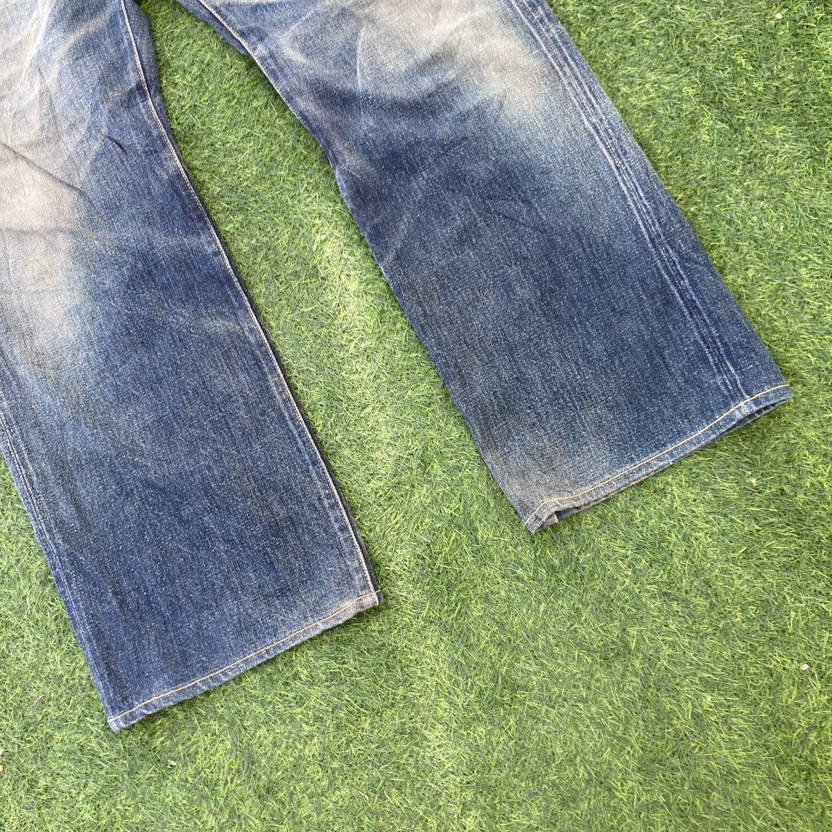 Denime VINTAGE DENIME SELVEDGE DISTRESSED JEANS Size US 32 / EU 48 - 6 Thumbnail