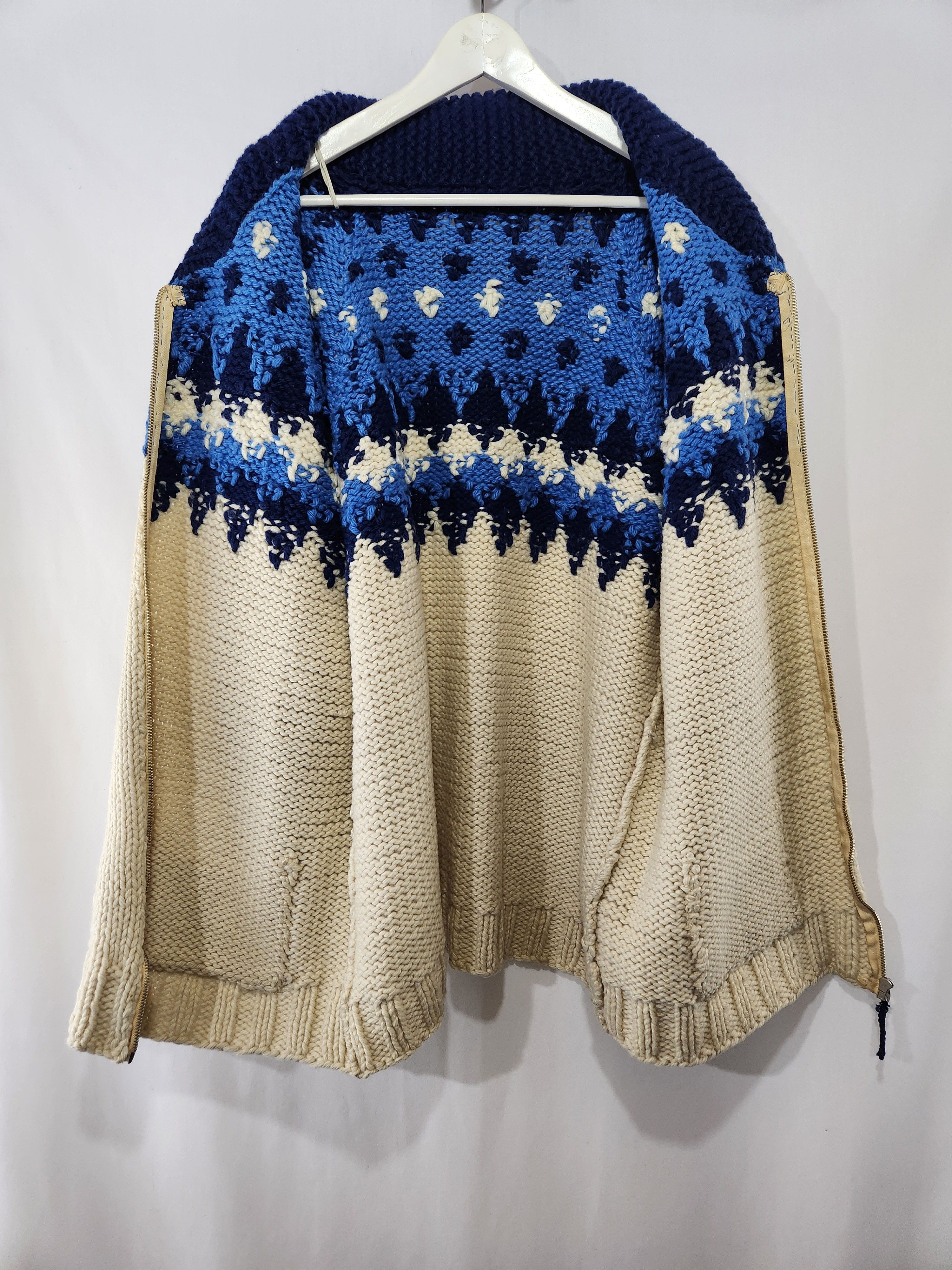 Other Hand Knit Blue Ivory Fair Isle Yolk Shawl Collar Zip Up Size US XL / EU 56 / 4 - 2 Thumbnail