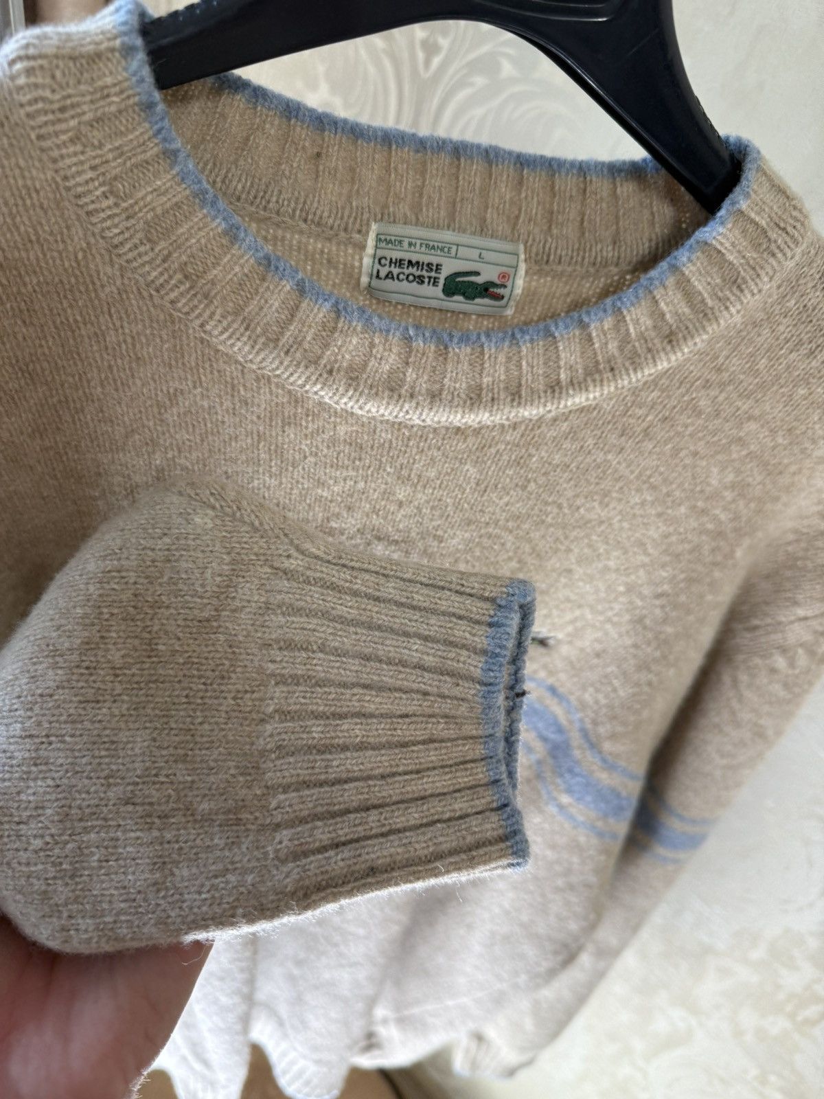 Lacoste VINTAGE LACOSTE BEIGE SWEATER WITH BLUE STRIPES SIZE L Size US L / EU 52-54 / 3 - 4 Thumbnail