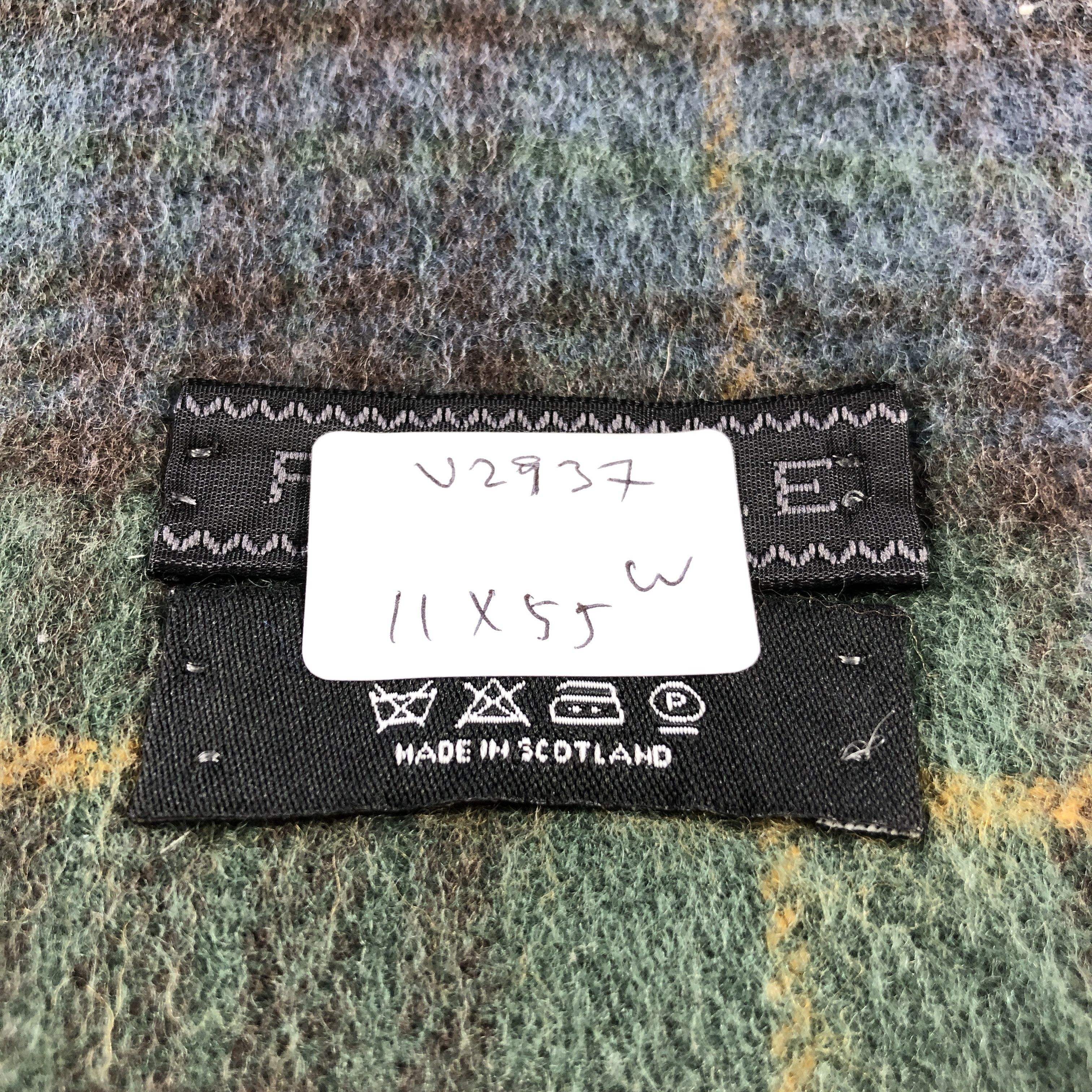 Pringle Of Scotland Pringle Of Scotland Wool Scarf Muffler V2937 Size ONE SIZE - 6 Thumbnail