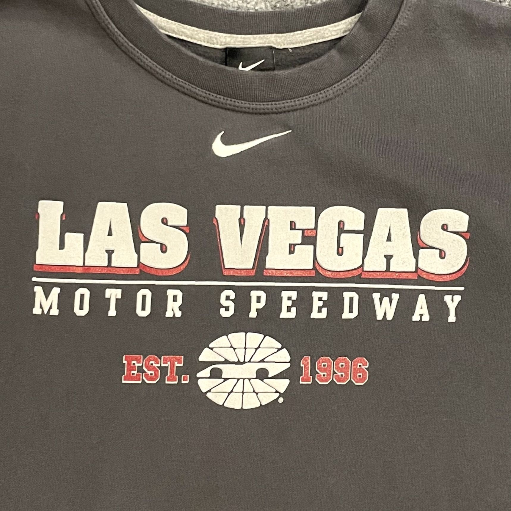 Nike Nike Sweatshirt Mens 2XL Gray Las Vegas Motor Speedway Graphic Print Pullover Crewneck Racing Pullover Size US XXL / EU 58 / 5 - 4 Thumbnail