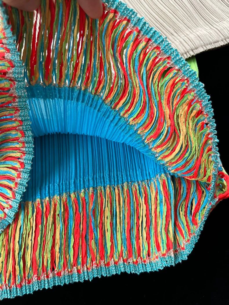 Issey Miyake Issey Miyake size:3 Rainbow pleated skirt Size 31" - 5 Thumbnail