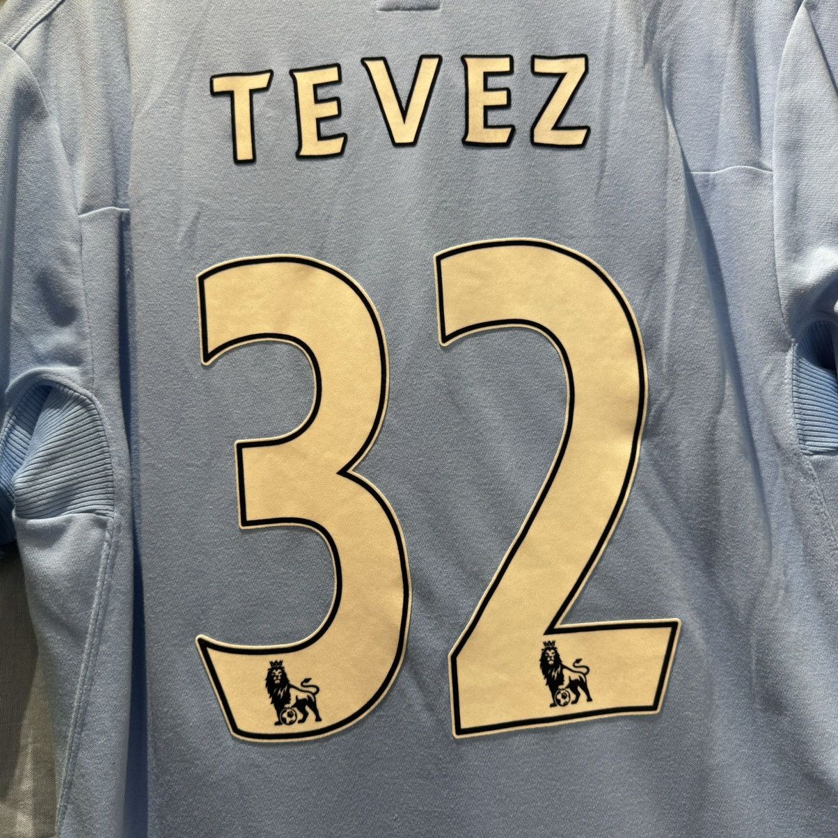 Umbro Manchester city 10/11 home shirt #32 Tevez Size US L / EU 52-54 / 3 - 4 Thumbnail