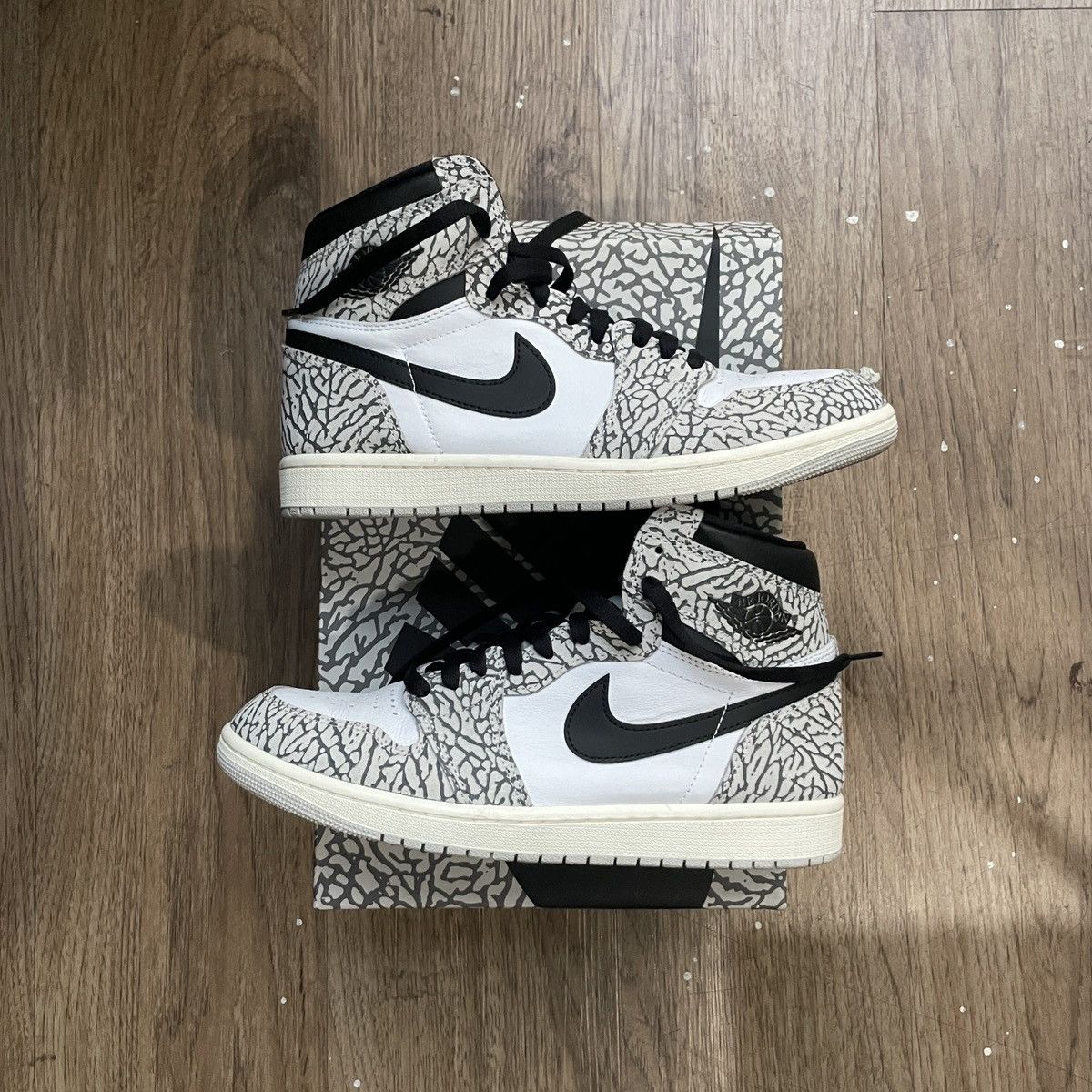 Air Jordan 1 Retro High OG Elephant Print