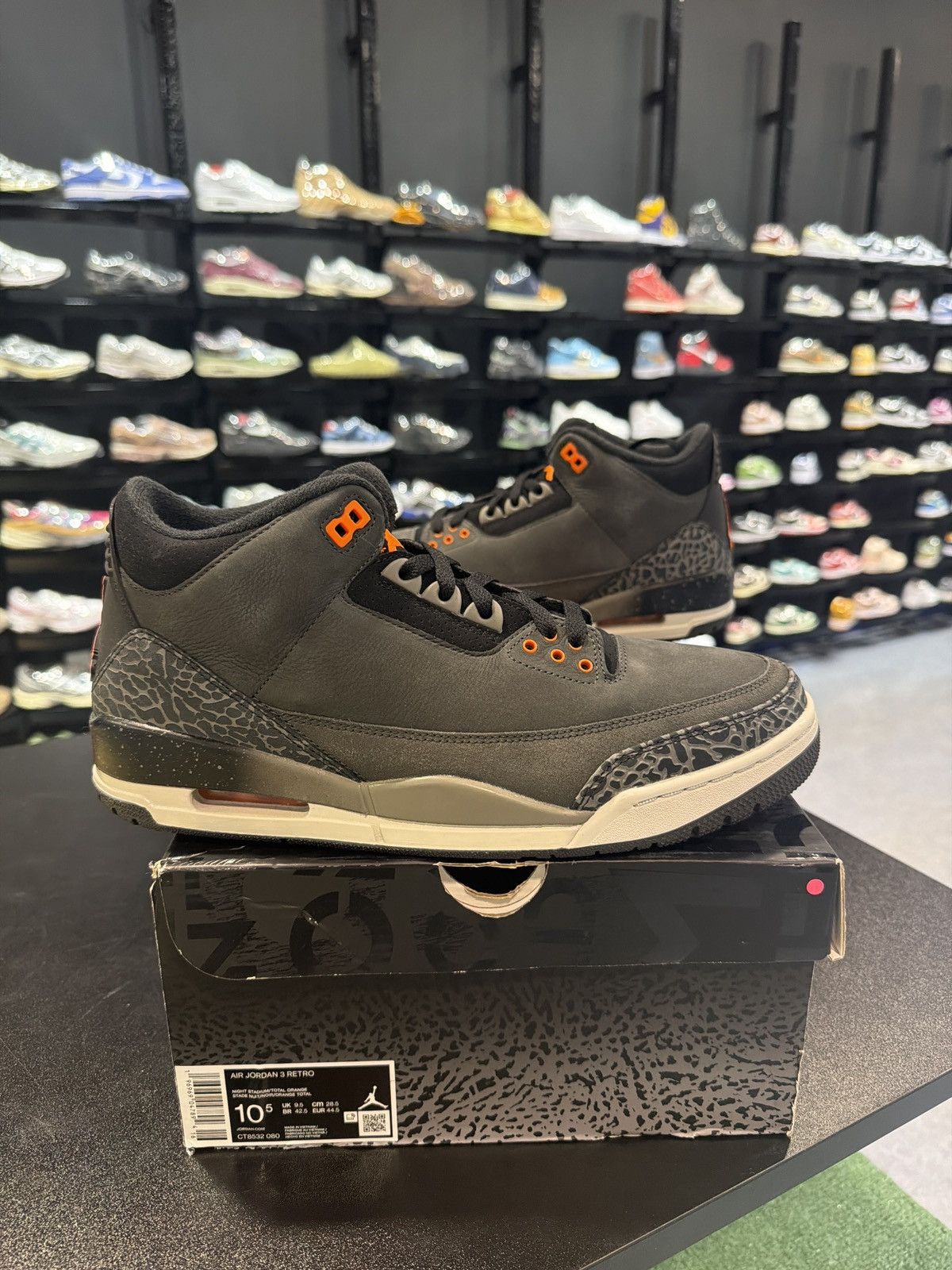 Jordan Brand Jordan 3 Fearless Pack Size-10.5 Brand New Quick Ship Size US 10.5 / EU 43-44 - 1 Thumbnail