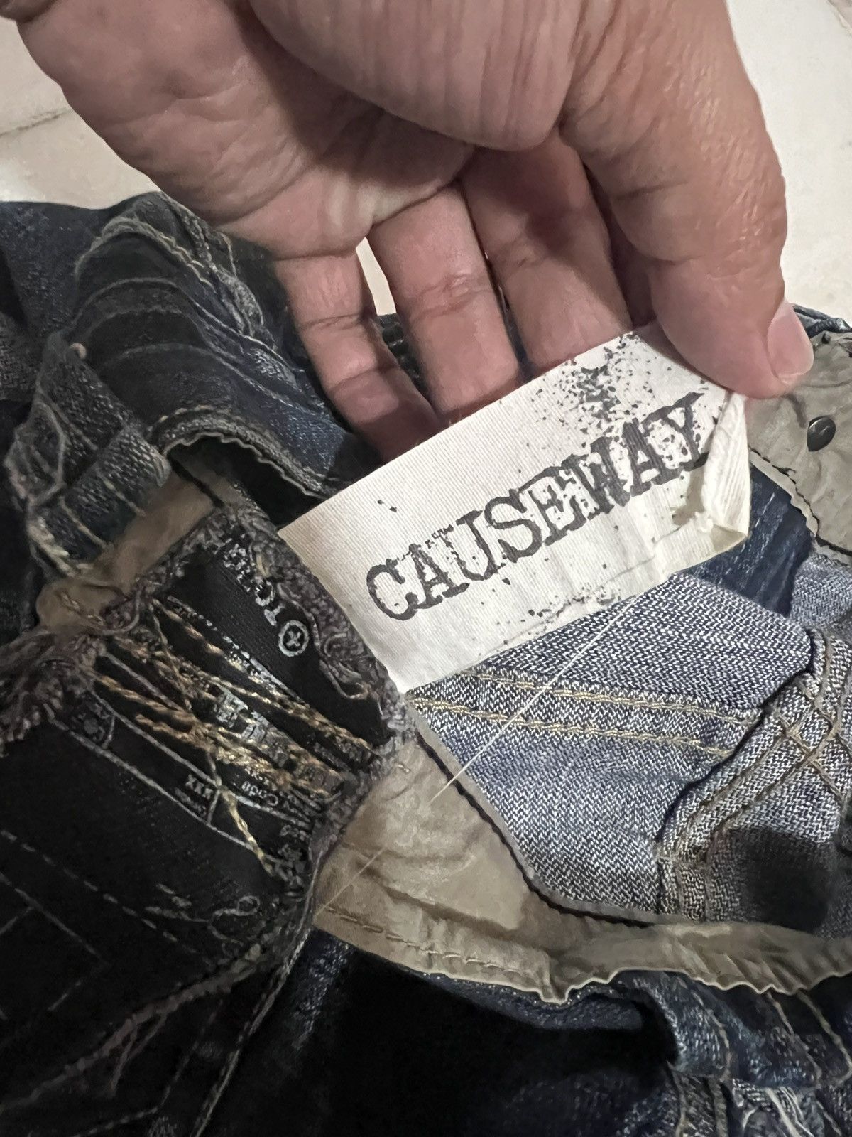 If Six Was Nine × Japanese Brand × Le Grande Bleu (L.G.B.) 🌈Flare 90’s style Tough Jean Smitth Distress Jean Size US 30 / EU 46 - 14 Thumbnail