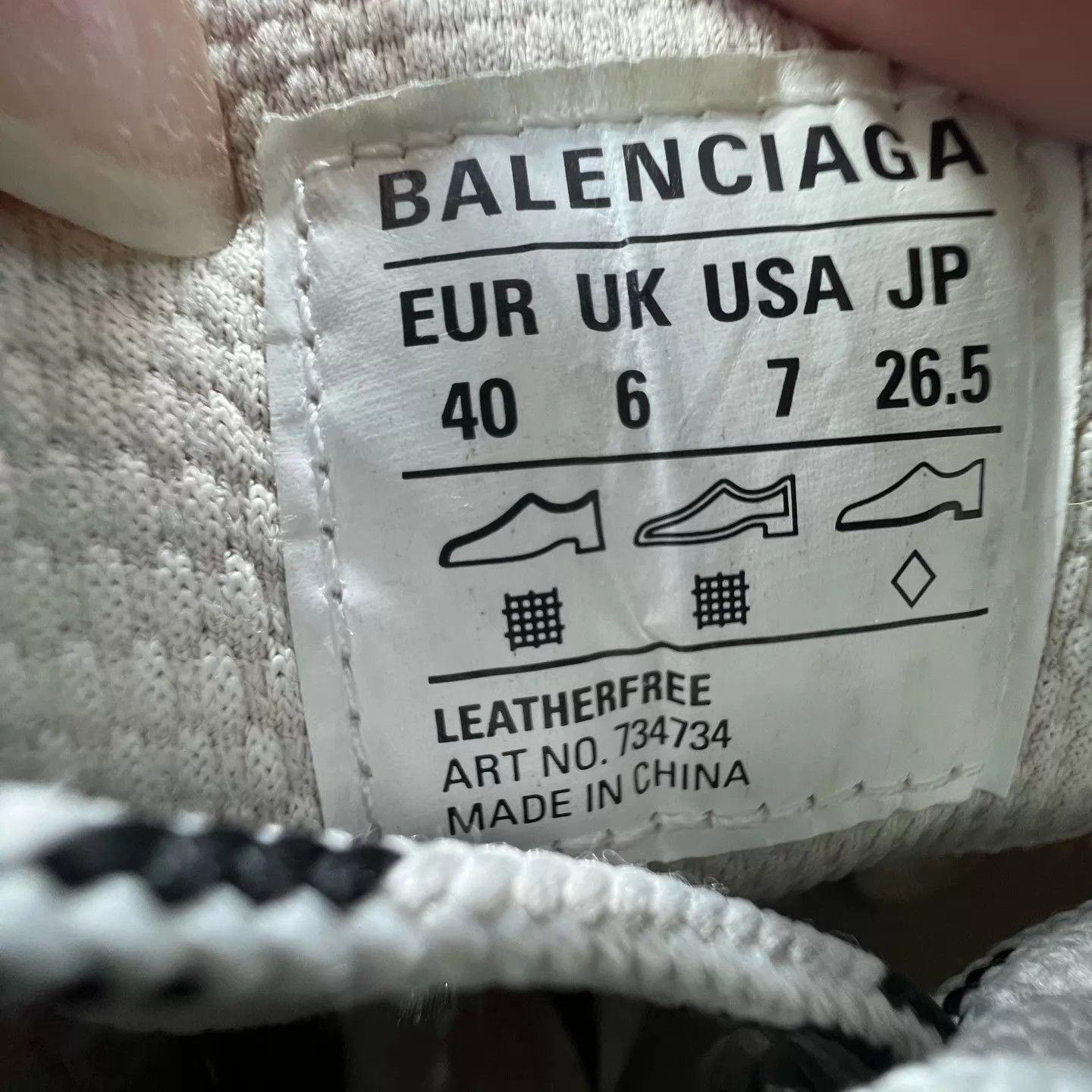 Balenciaga Balenciaga 3XL Gray White Size 40 Size US 7 / EU 40 - 8 Thumbnail