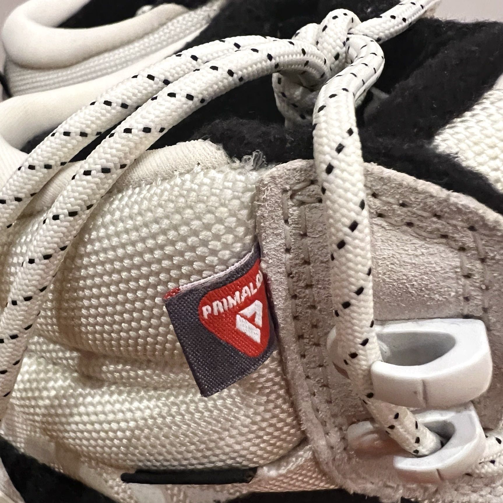 Vans VANS UltraRange EXO HI Gore-Tex MTE-2 Marshmallow Women US 7.5 Sneakers Outdoor Colorful Logo Size US 7.5 / IT 37.5 - 3 Thumbnail