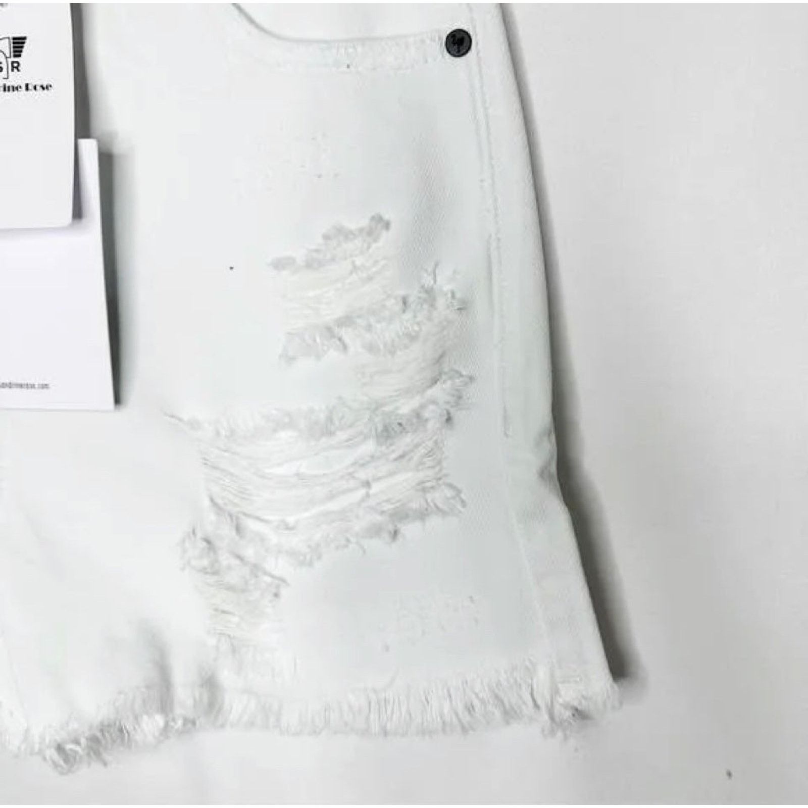 Sandrine Rose Sandrine Rose Shorts White Raw Hem Short Style R3019 Sz 27 Size 27" / US 4 / IT 40 - 7 Thumbnail