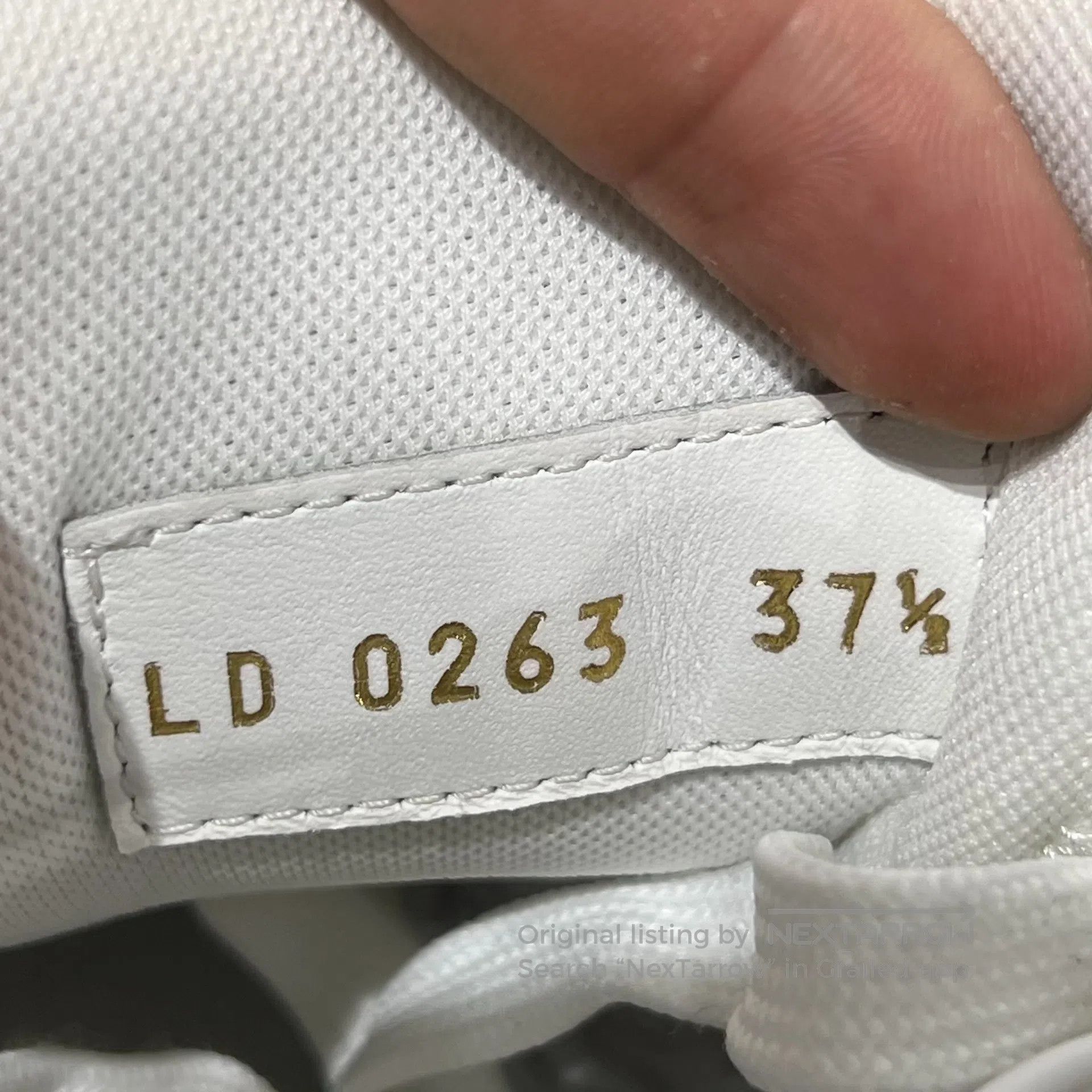 Louis Vuitton Louis Vuitton Trainer Low-Top Board Shoes Blue and White Size US 7 / IT 37 - 8 Thumbnail