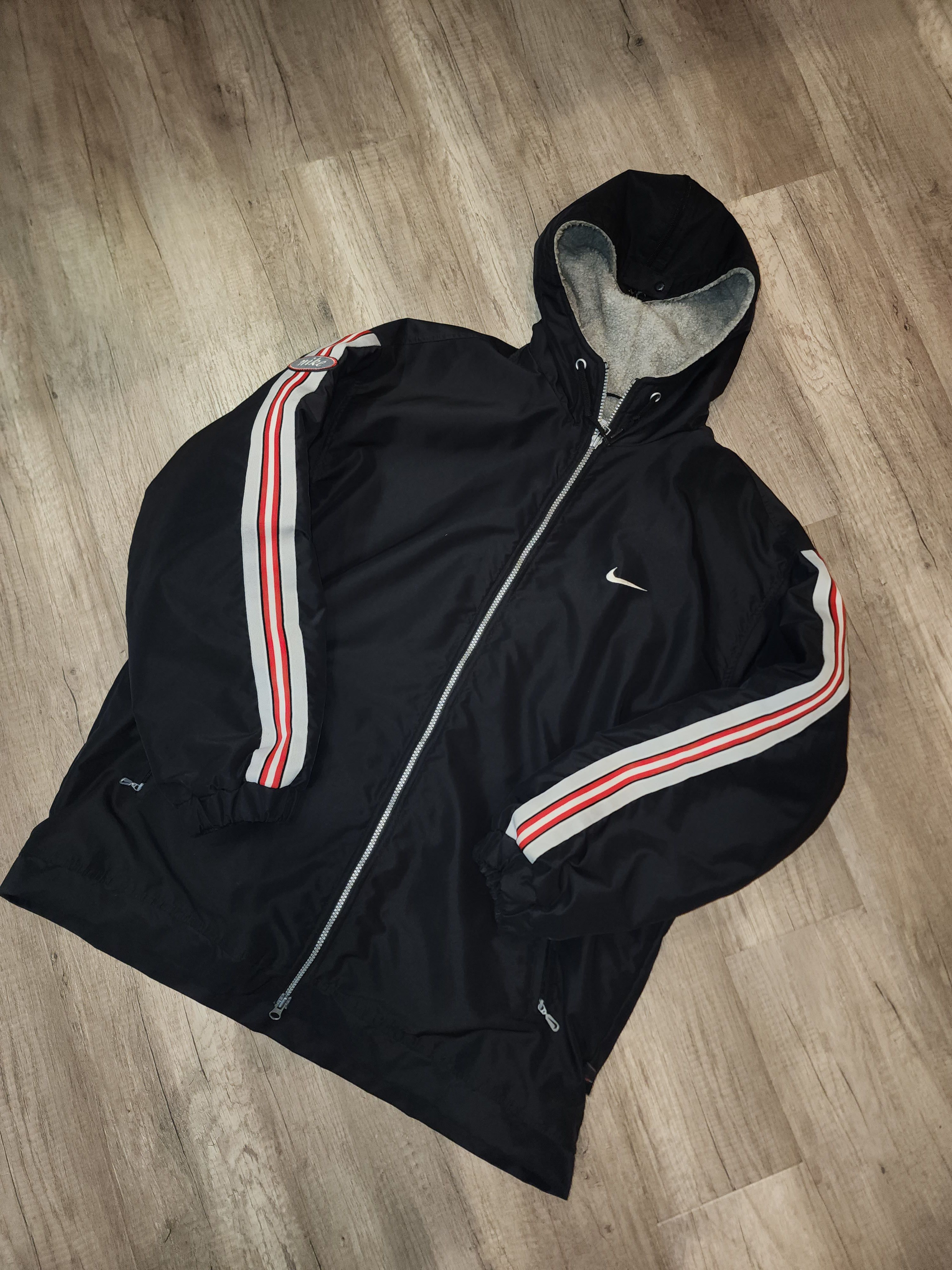 Nike 90s Nike Black zip up jacket Size US L / EU 52-54 / 3 - 8 Thumbnail